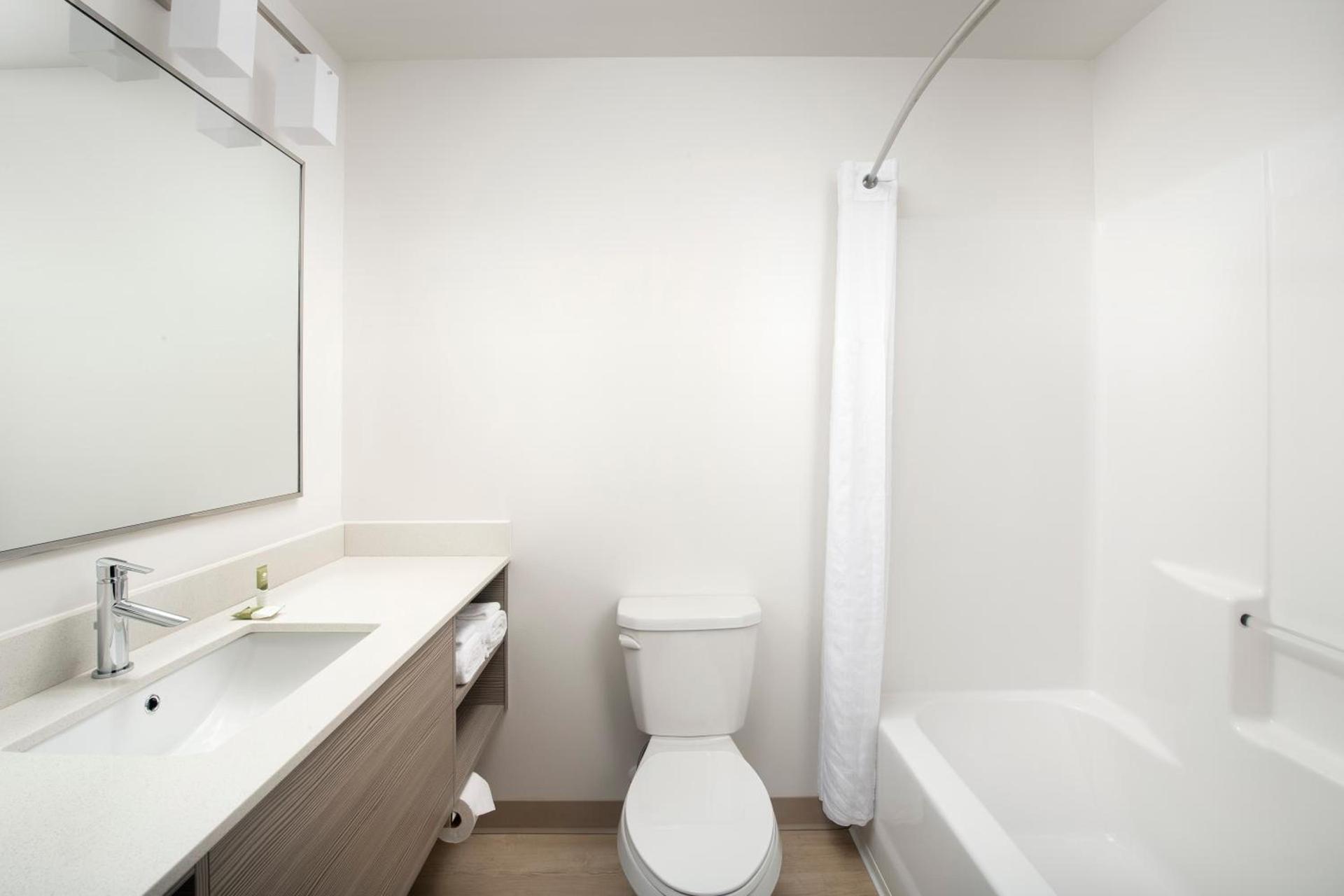WoodSpring Suites Seattle Redmond photo 18
