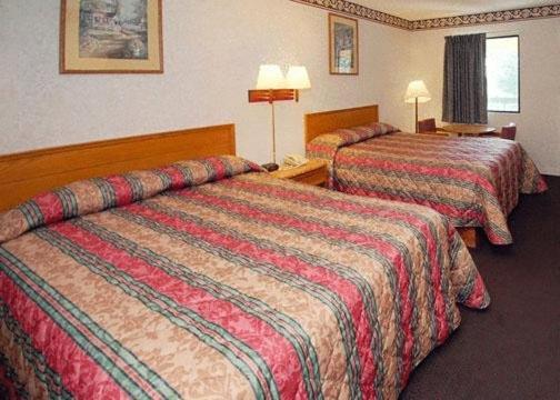 Americas Best Value Inn & Suites Macon at Eisenhower Pkwy photo 19