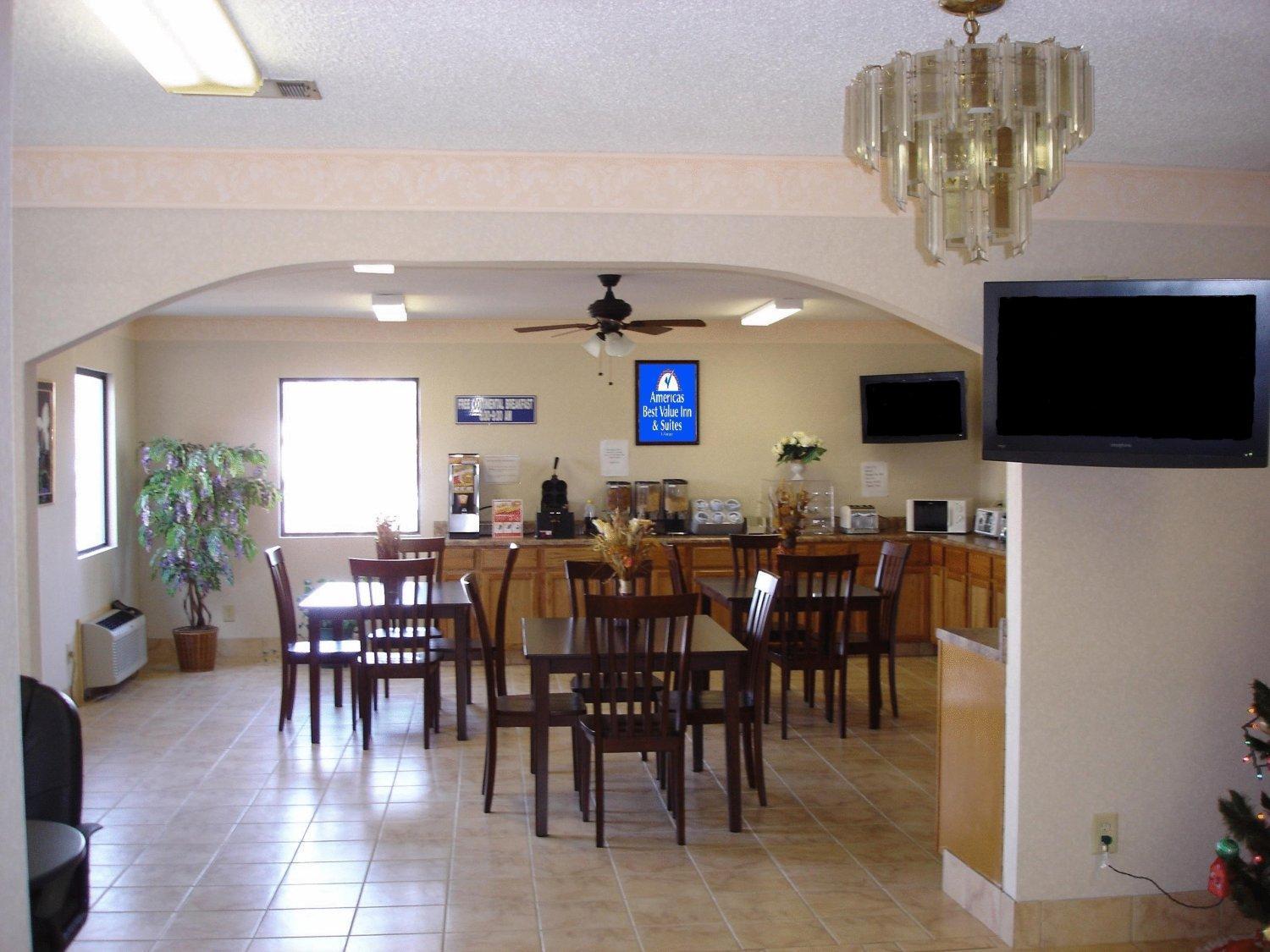 Americas Best Value Inn & Suites Macon at Eisenhower Pkwy photo 26