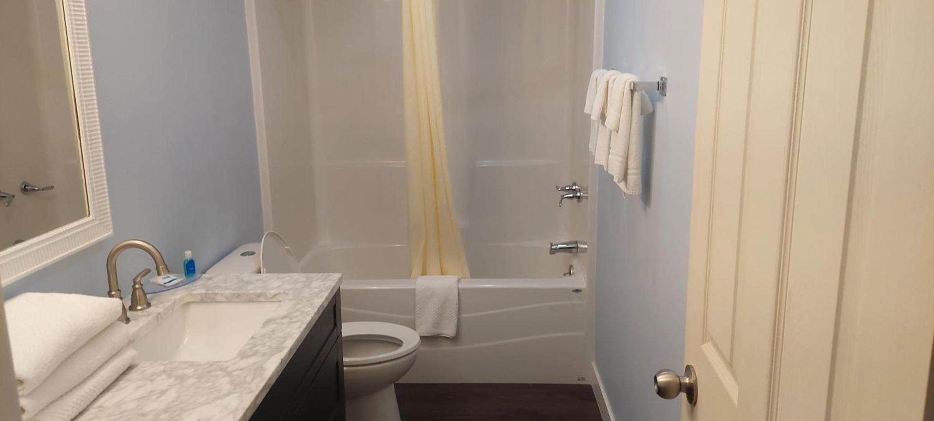 Rodeway Inn photo 2