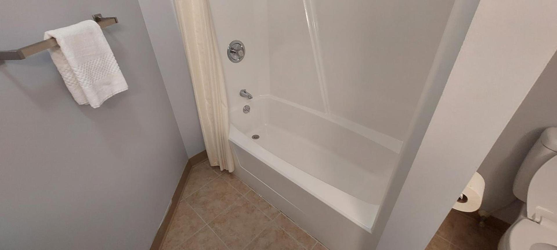 Rodeway Inn photo 15