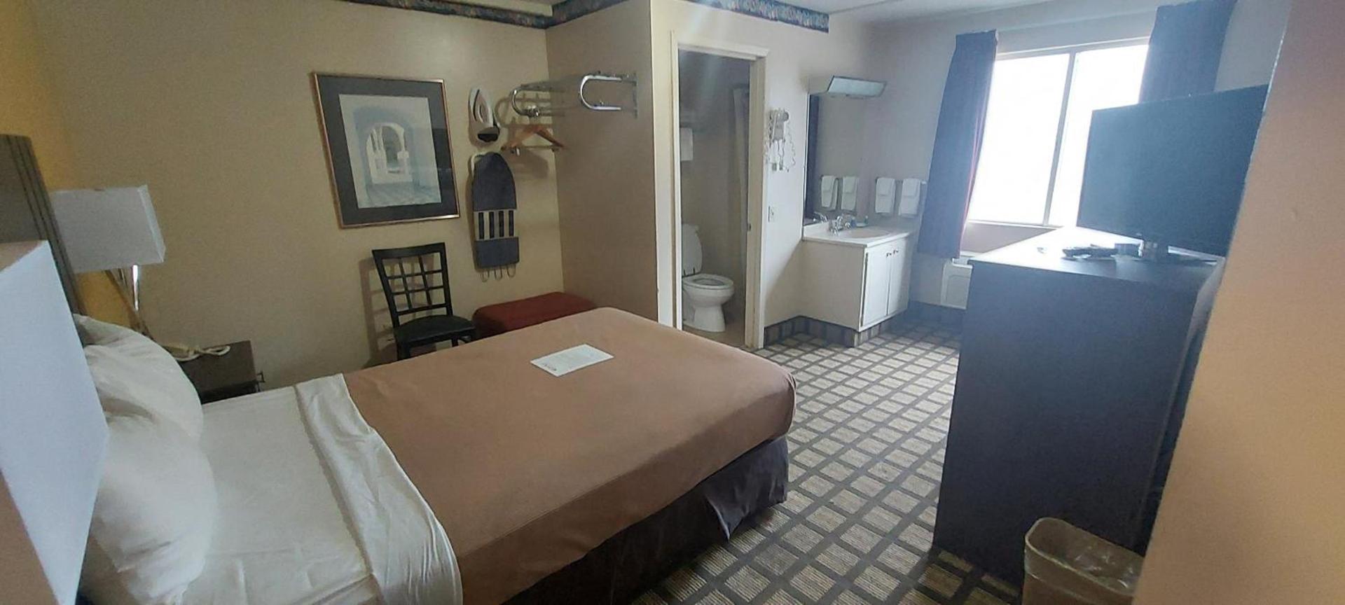 Rodeway Inn photo 20