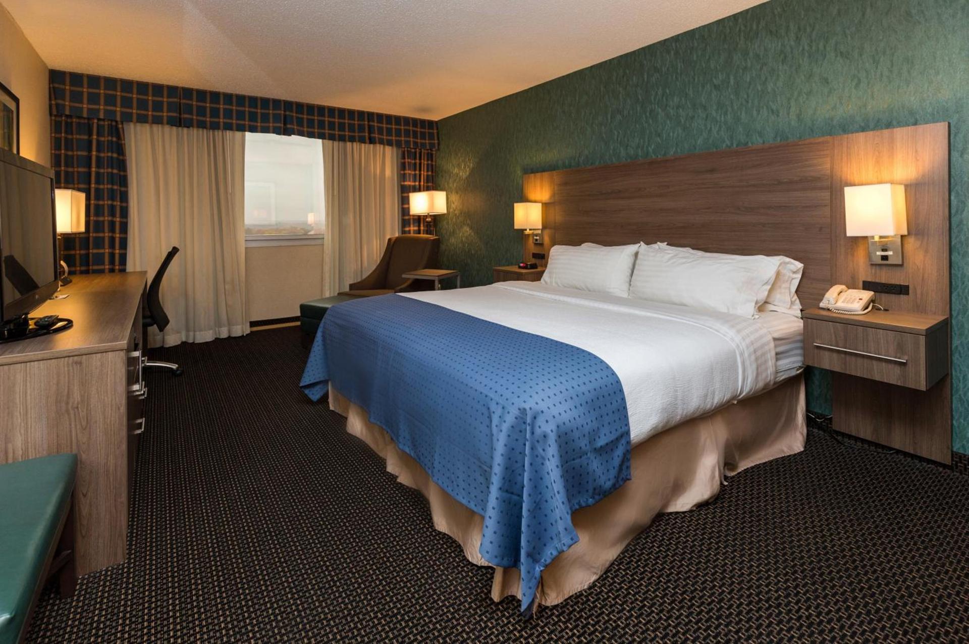 Holiday Inn Des Moines-Downtown-Mercy Campus by IHG photo 38