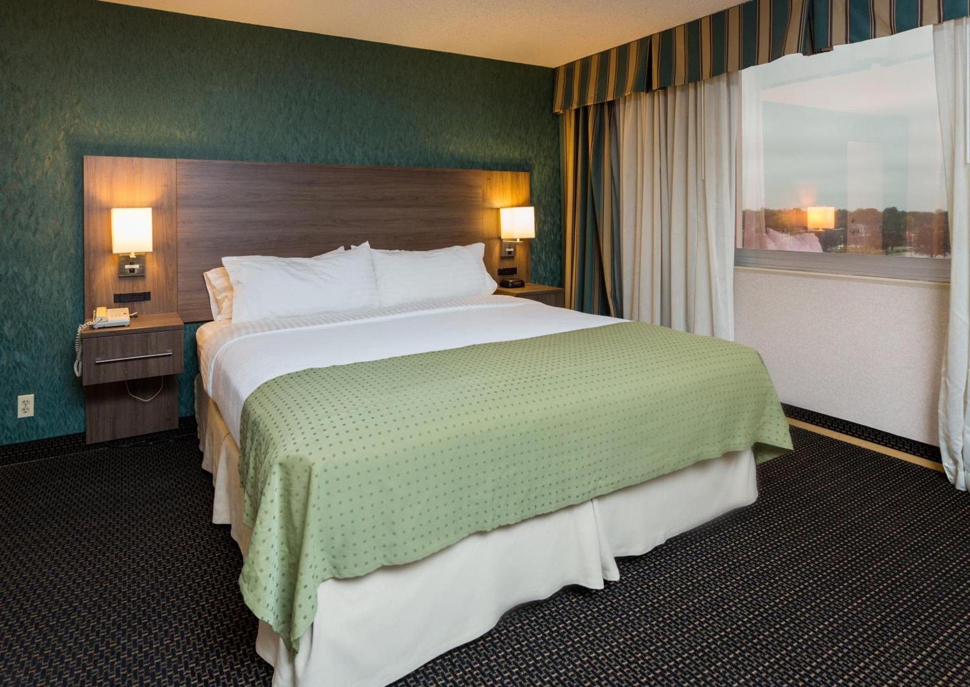 Holiday Inn Des Moines-Downtown-Mercy Campus by IHG photo 31