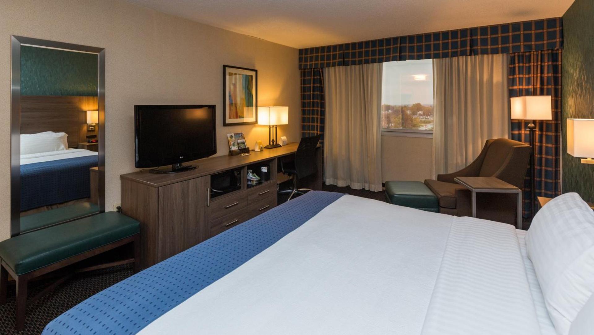 Holiday Inn Des Moines-Downtown-Mercy Campus by IHG photo 35