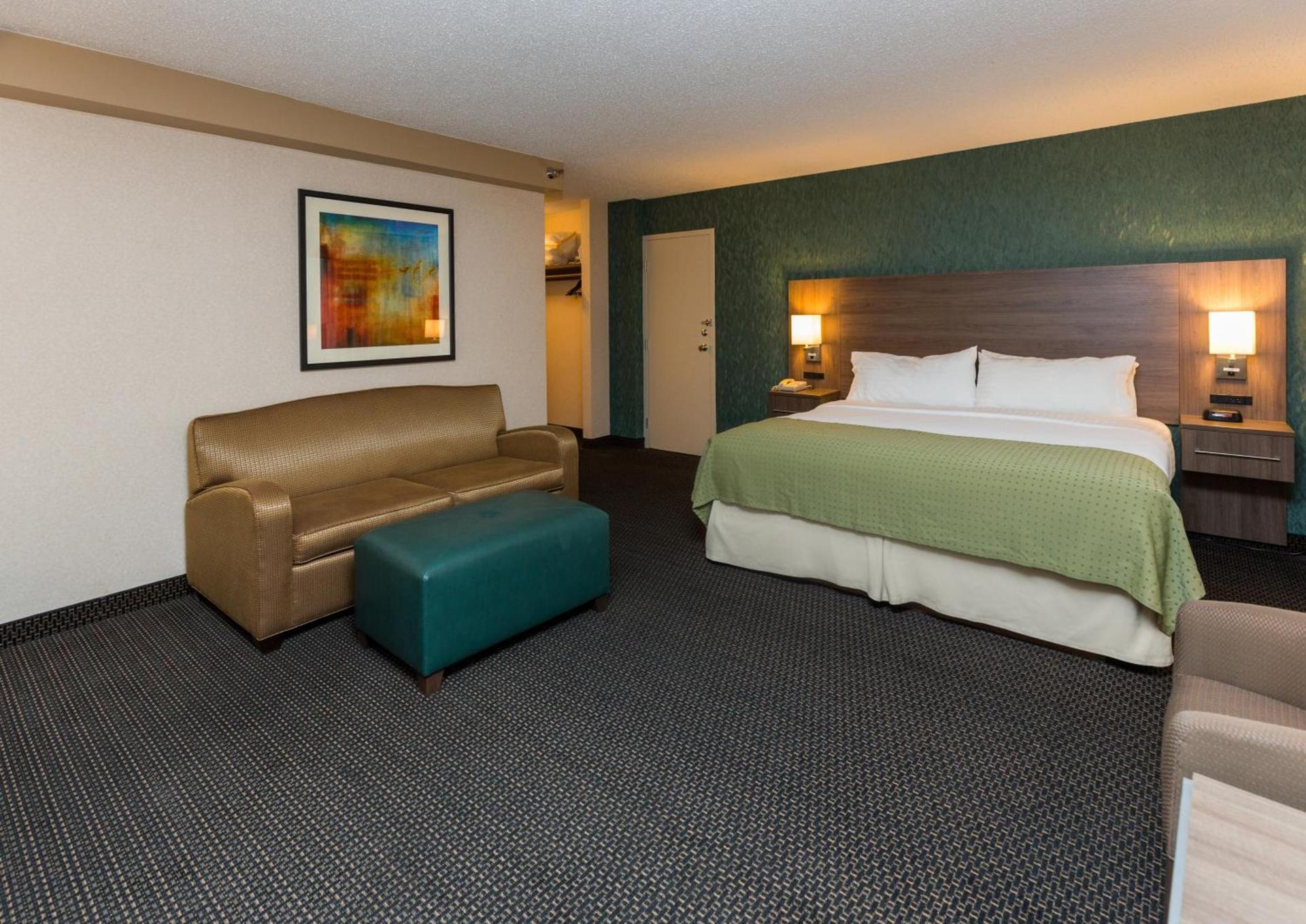 Holiday Inn Des Moines-Downtown-Mercy Campus by IHG photo 29
