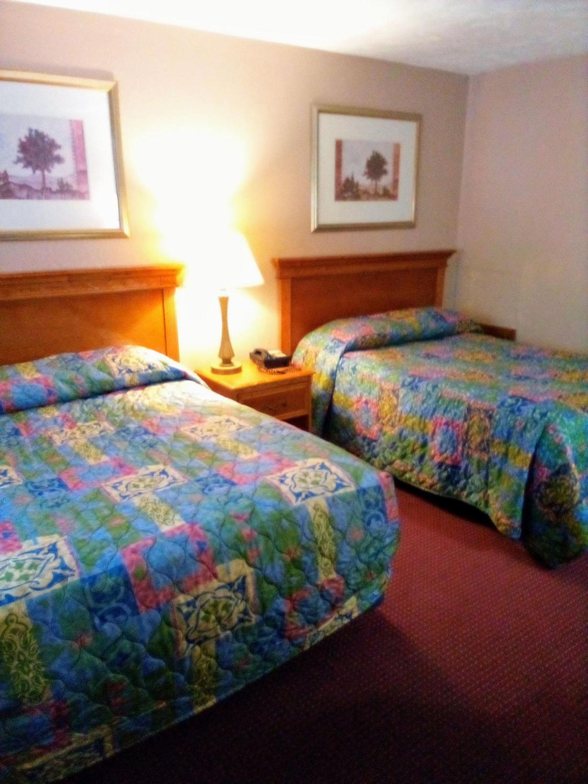 Granada Inn Motel - Kalkaska photo 40