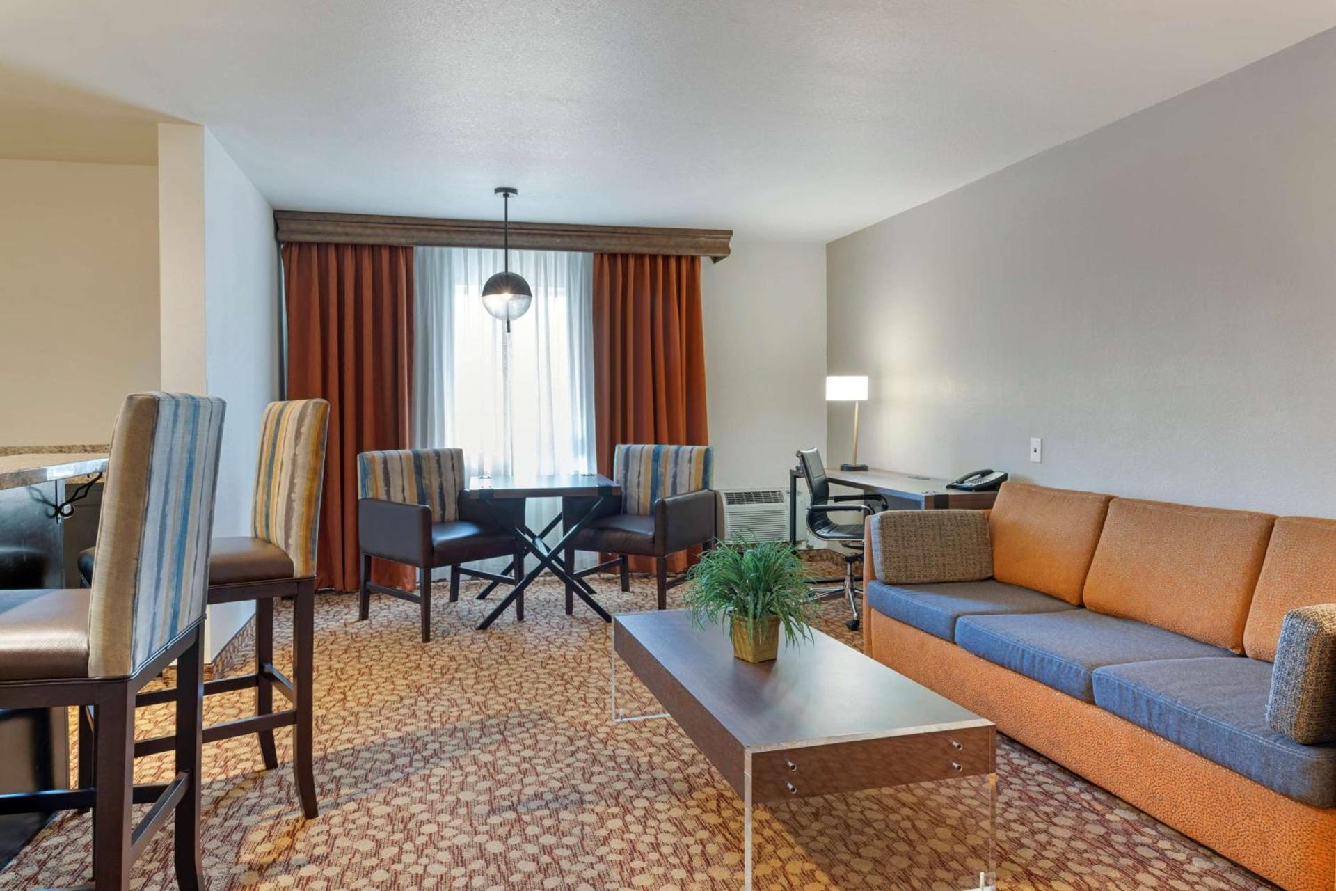 Best Western Plus Mill Creek Inn photo 8