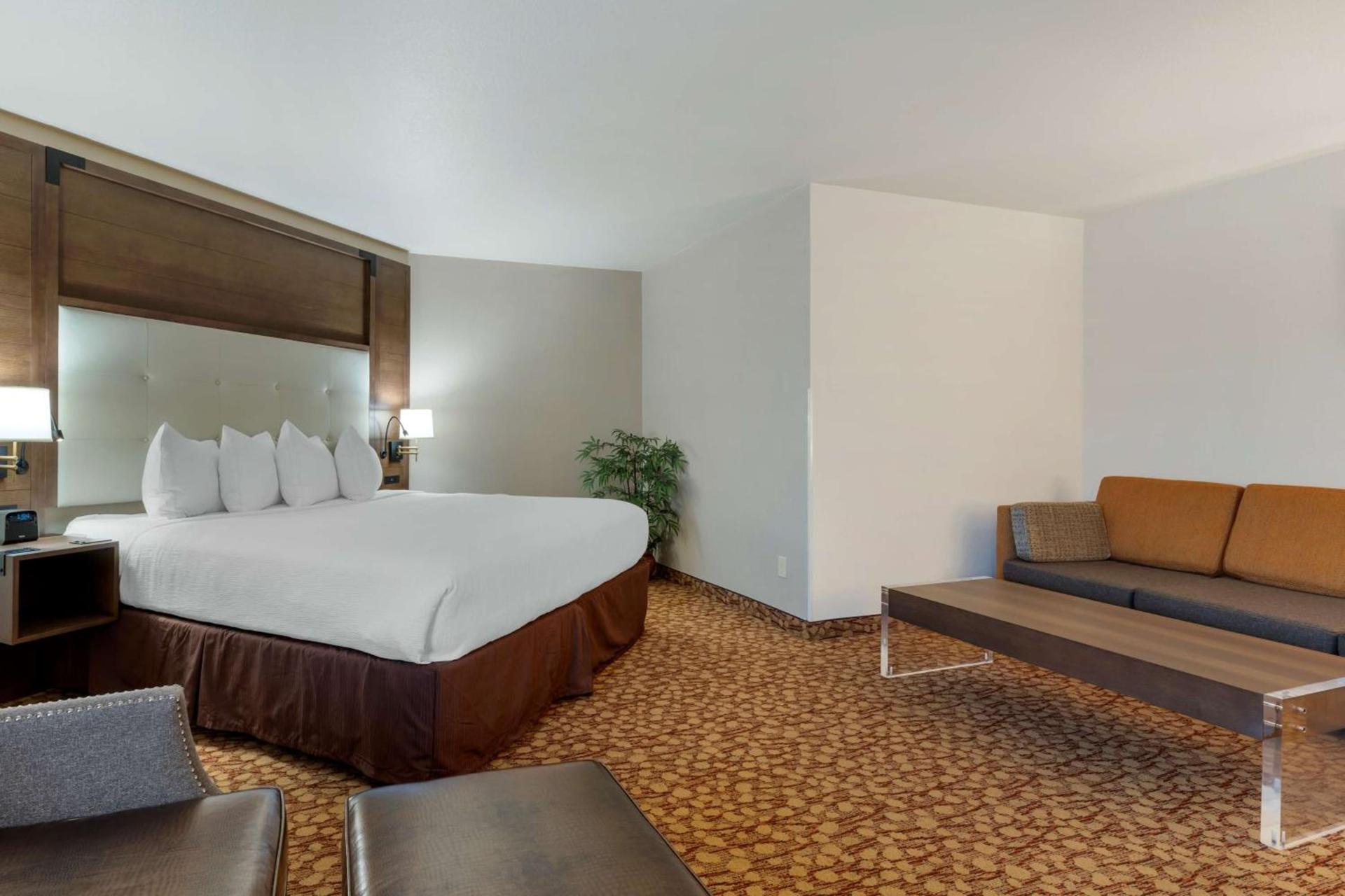 Best Western Plus Mill Creek Inn photo 12