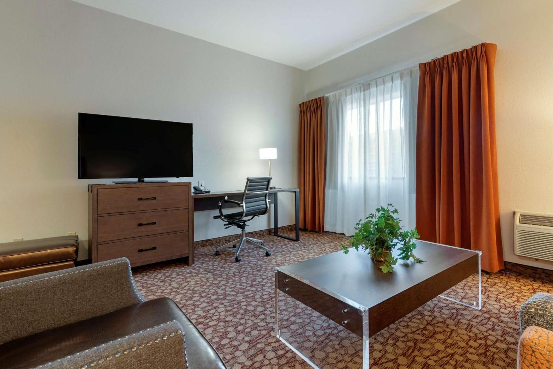 Best Western Plus Mill Creek Inn photo 19