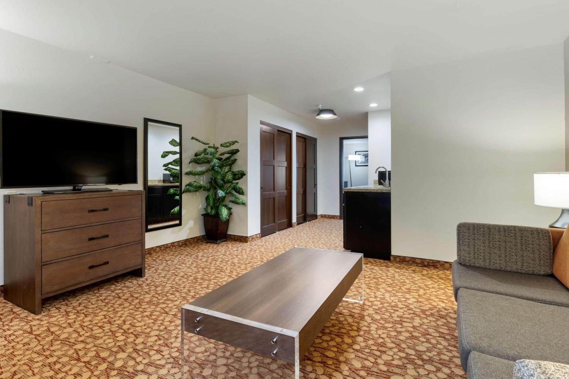 Best Western Plus Mill Creek Inn photo 25