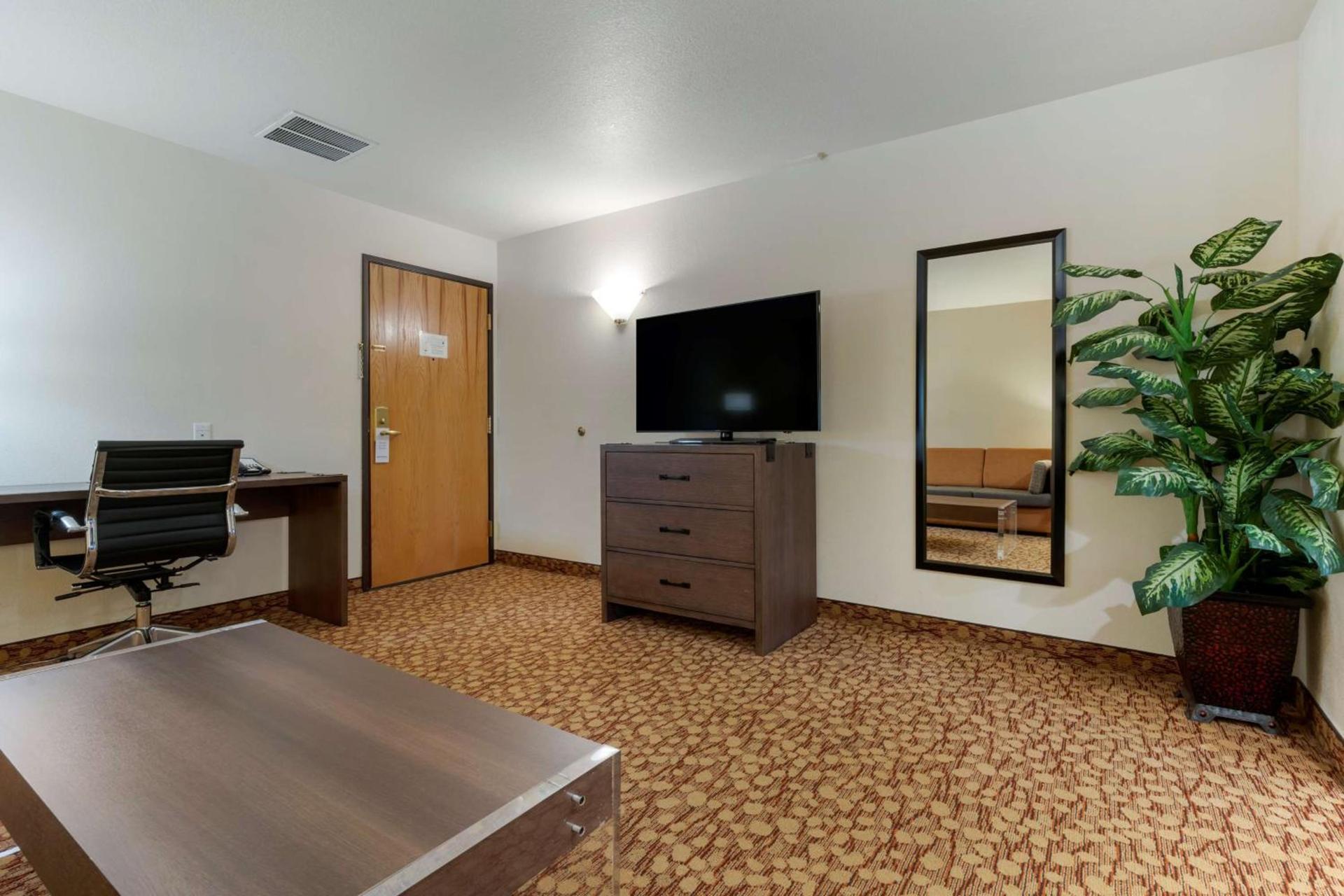 Best Western Plus Mill Creek Inn photo 26