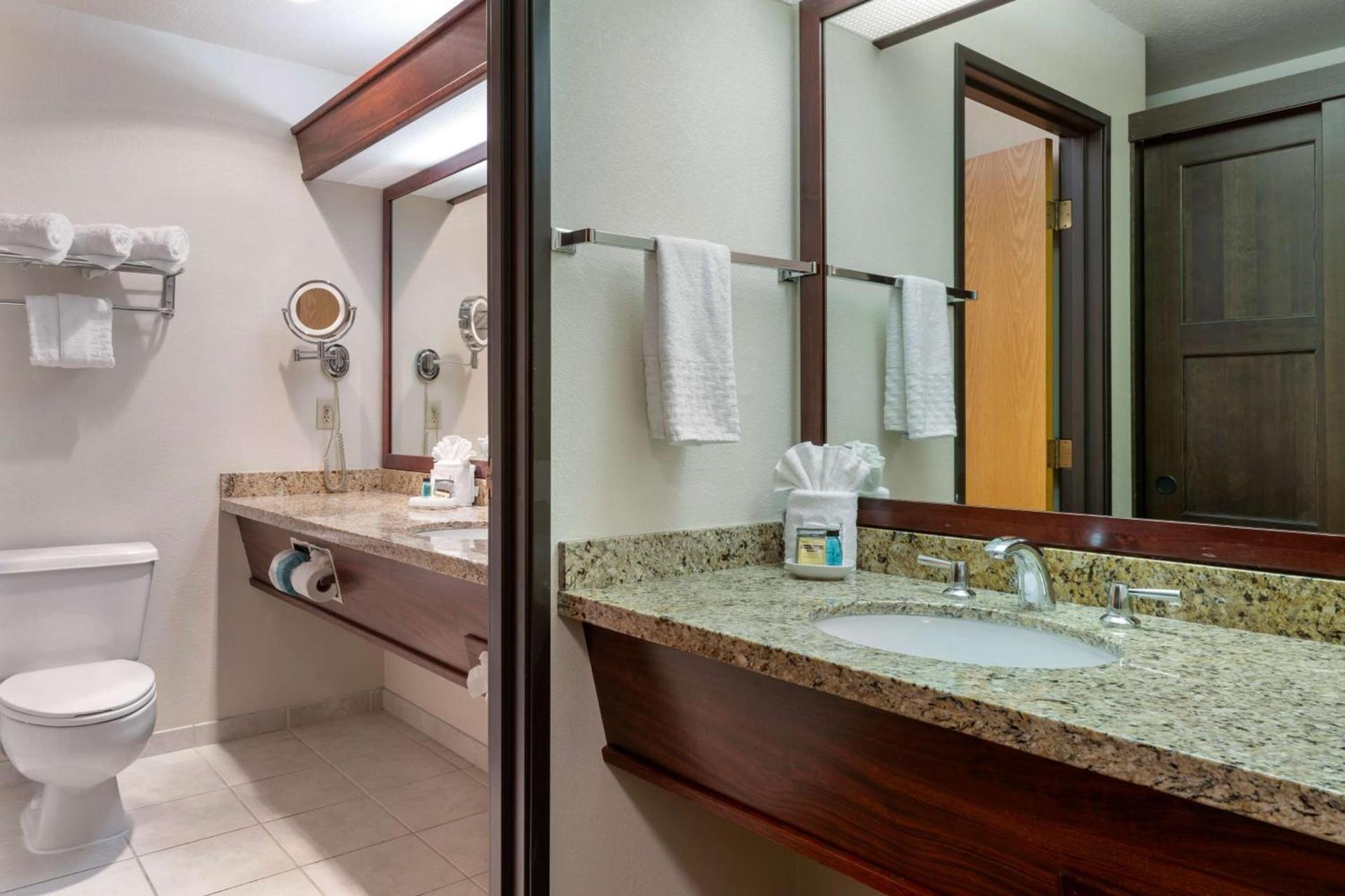 Best Western Plus Mill Creek Inn photo 15