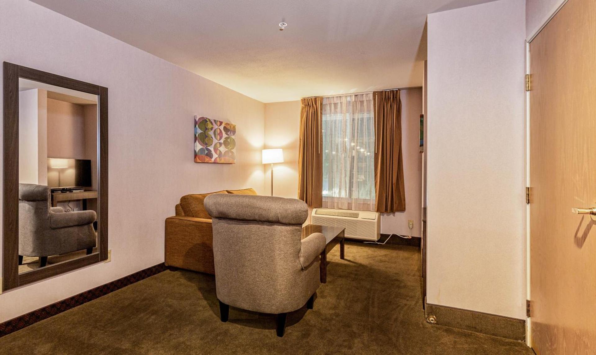 SureStay Plus Hotel by Best Western SeaTac Airport photo 56
