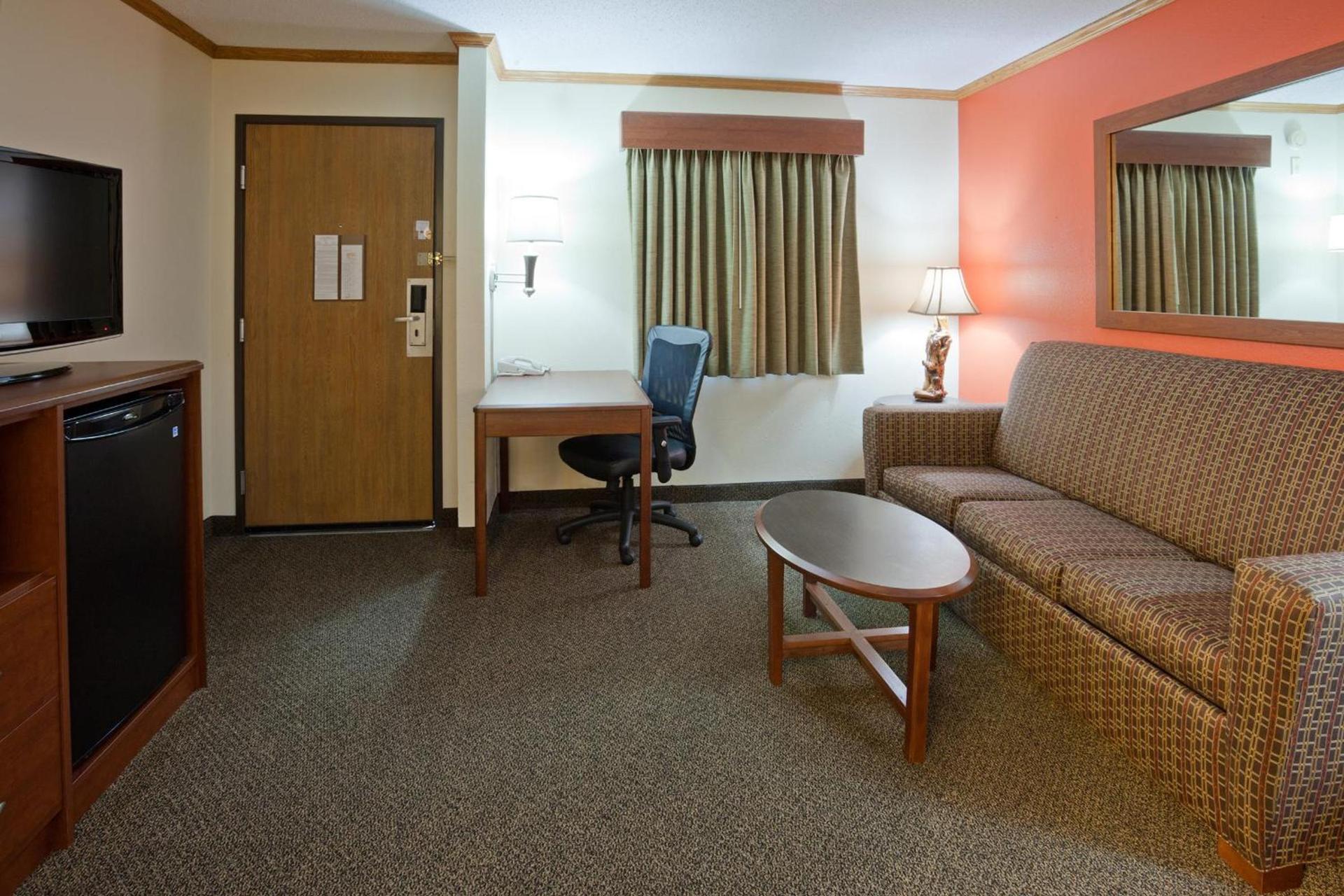 AmericInn by Wyndham Virginia photo 3