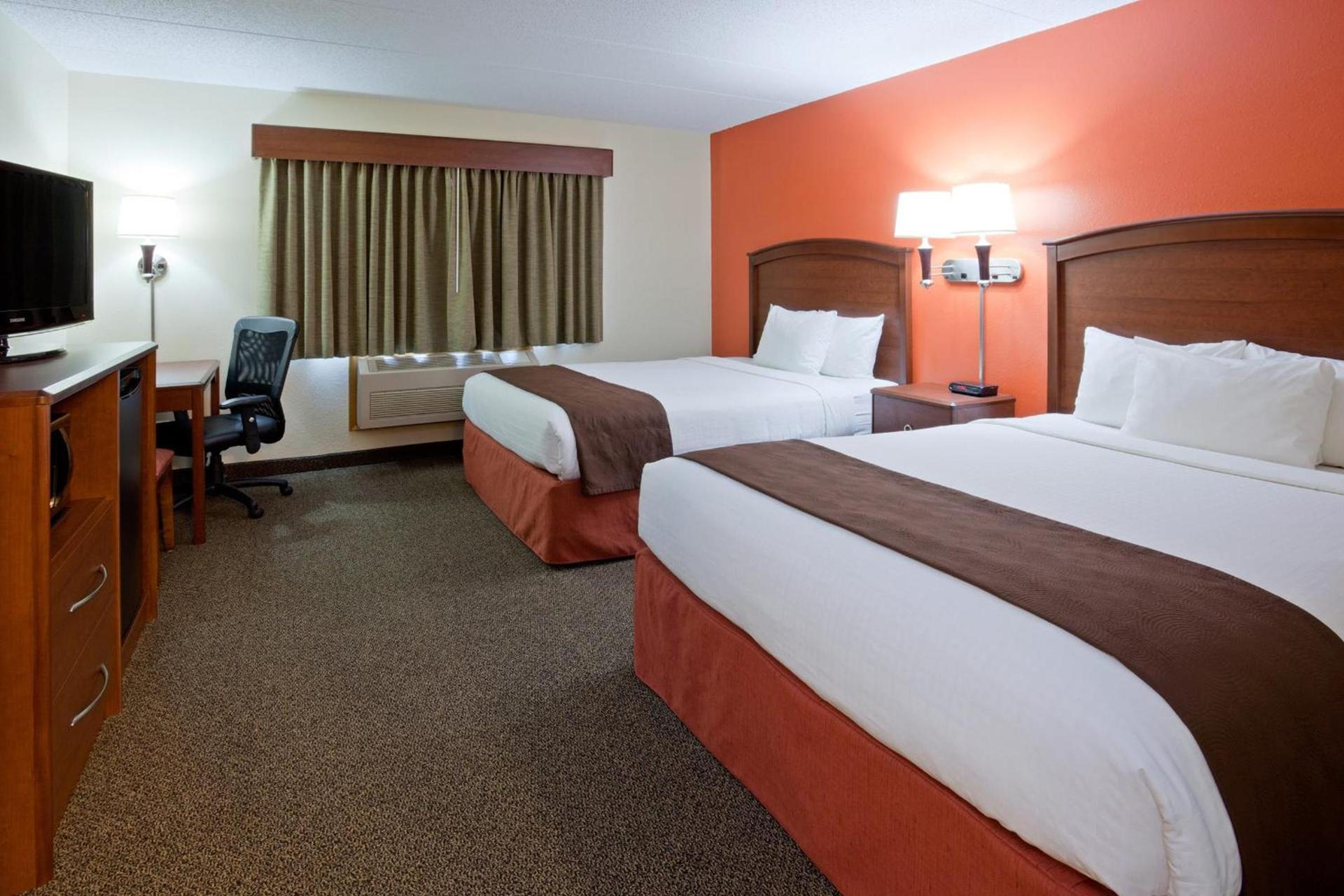 AmericInn by Wyndham Virginia photo 4