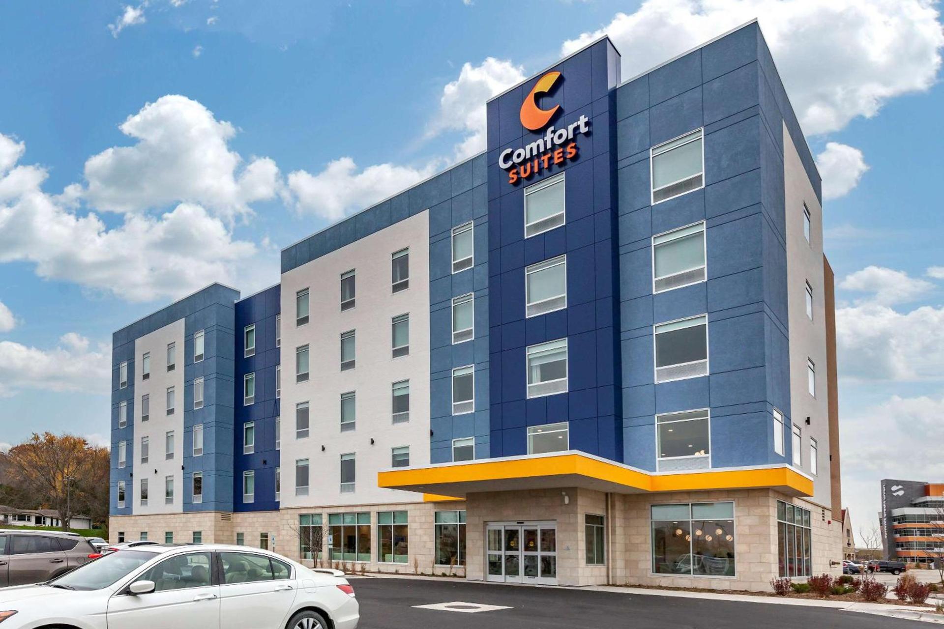 Comfort Suites Cottage Grove-Madison photo 15