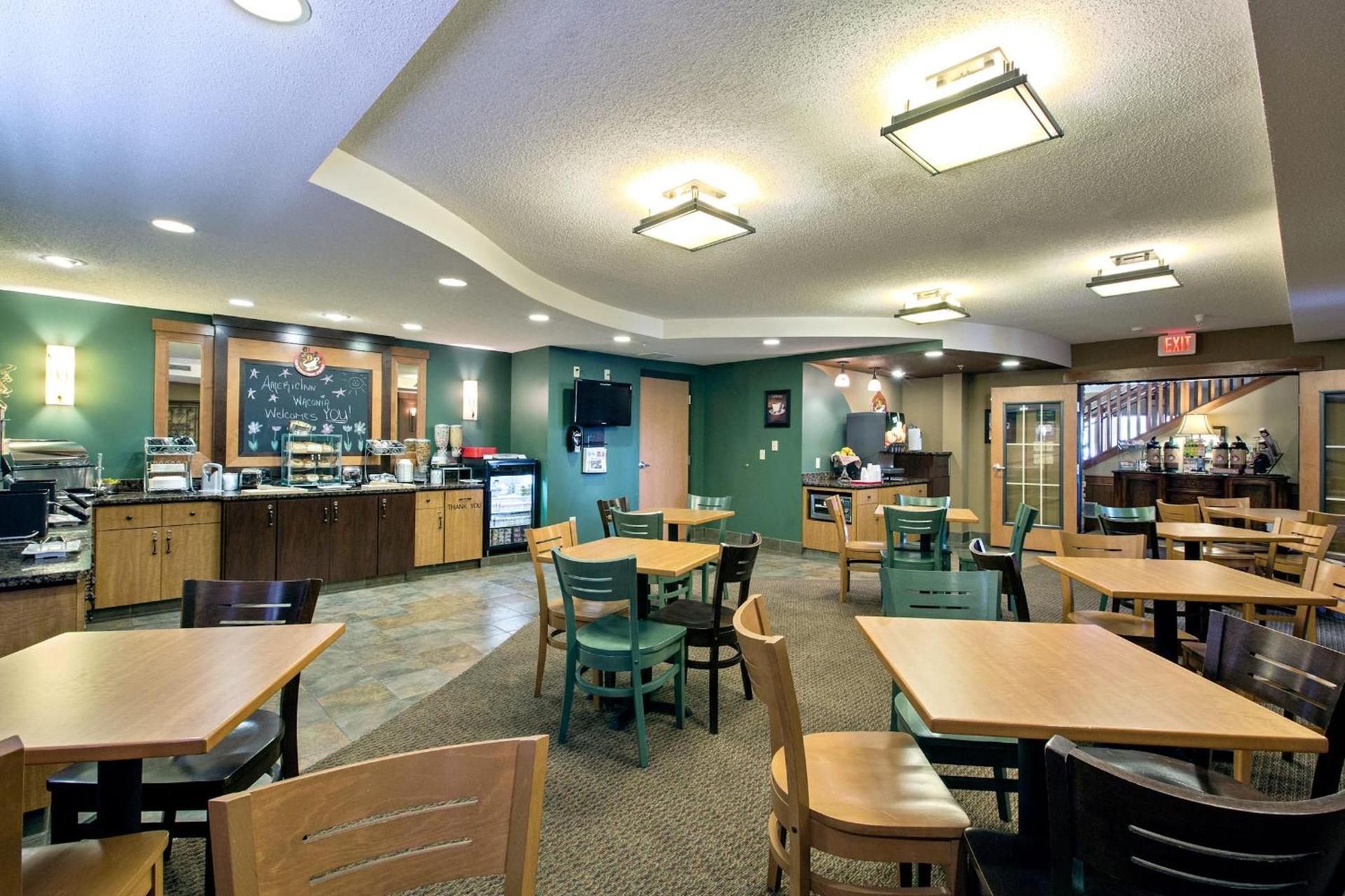 AmeriVu Inn and Suites - Waconia photo 73