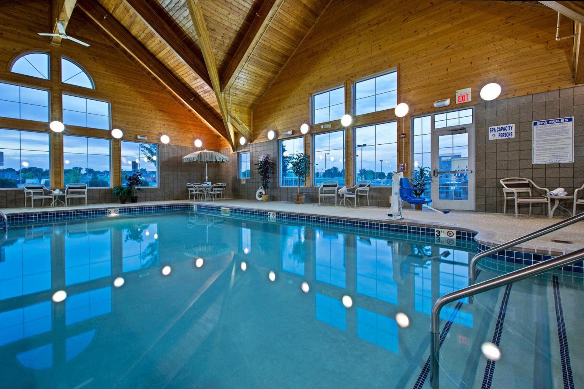 AmeriVu Inn and Suites - Waconia photo 63