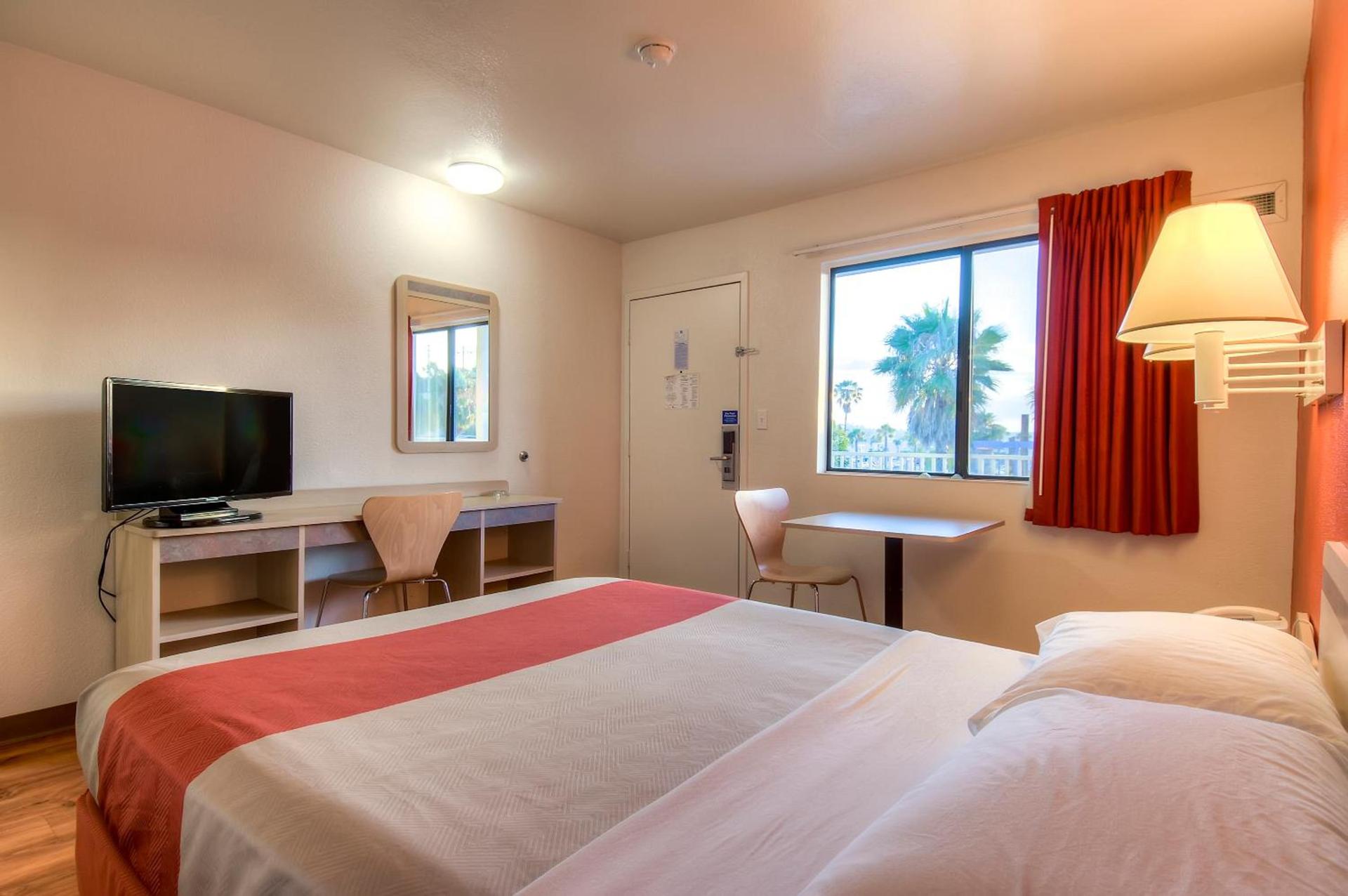 Motel 6-Oceanside, CA photo 40