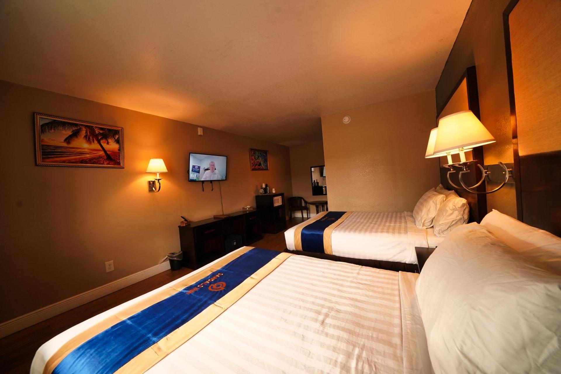 Sandals Inn photo 32