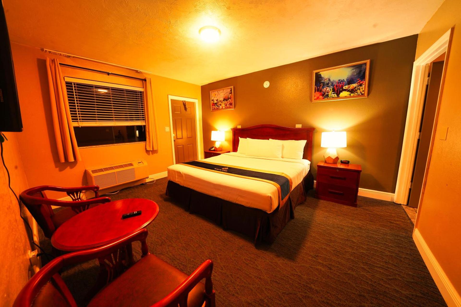 Sandals Inn photo 11