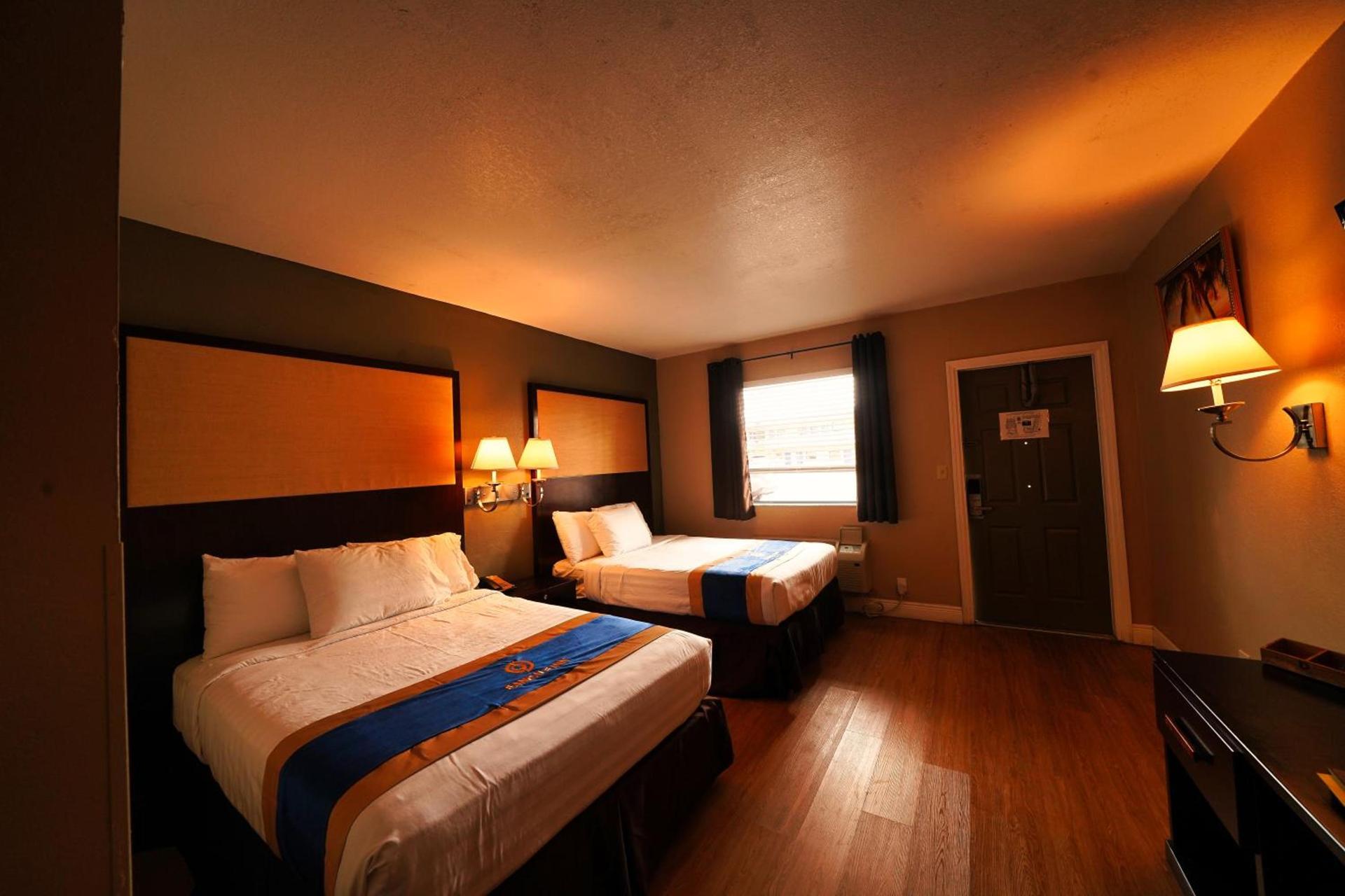 Sandals Inn photo 41
