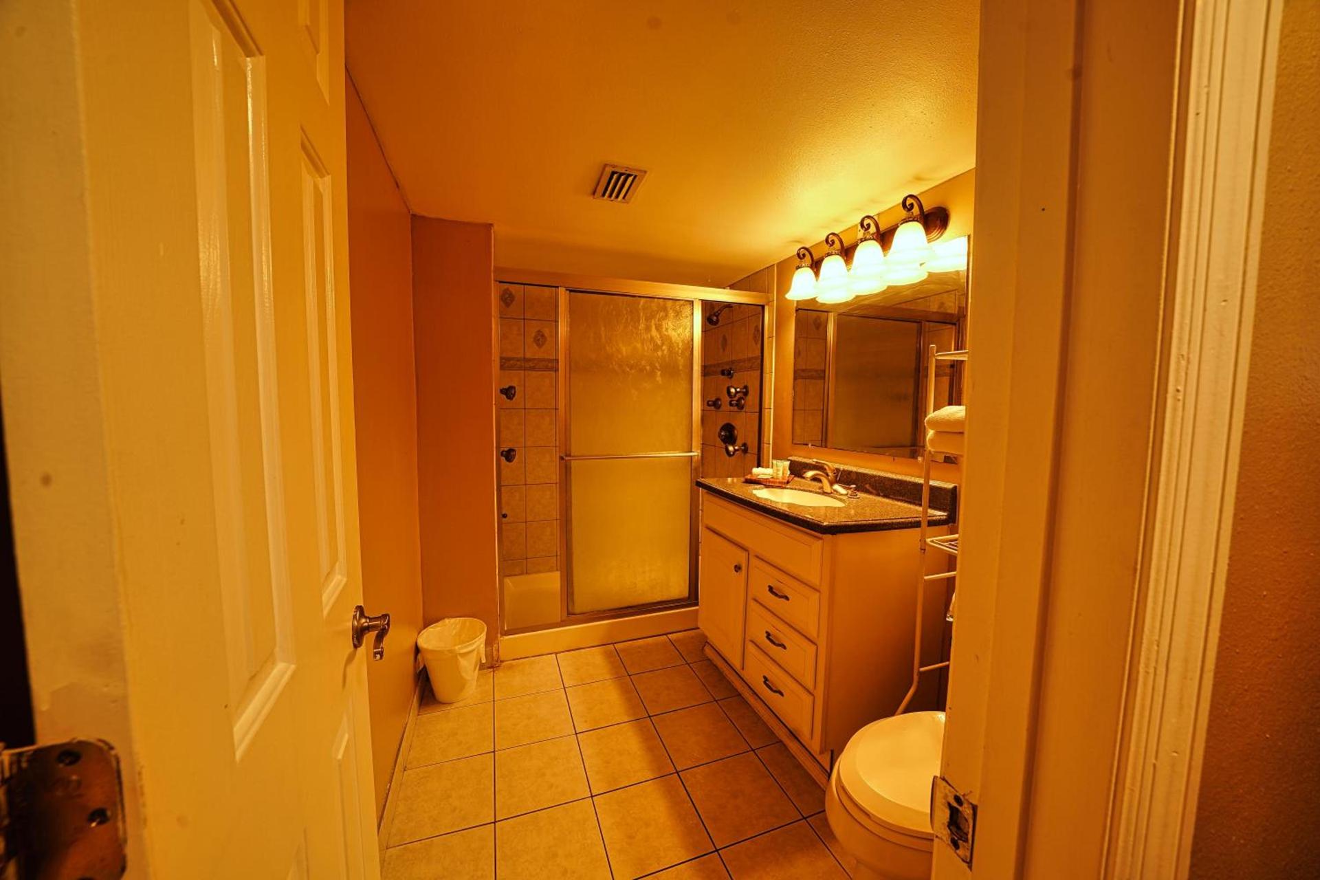Sandals Inn photo 46