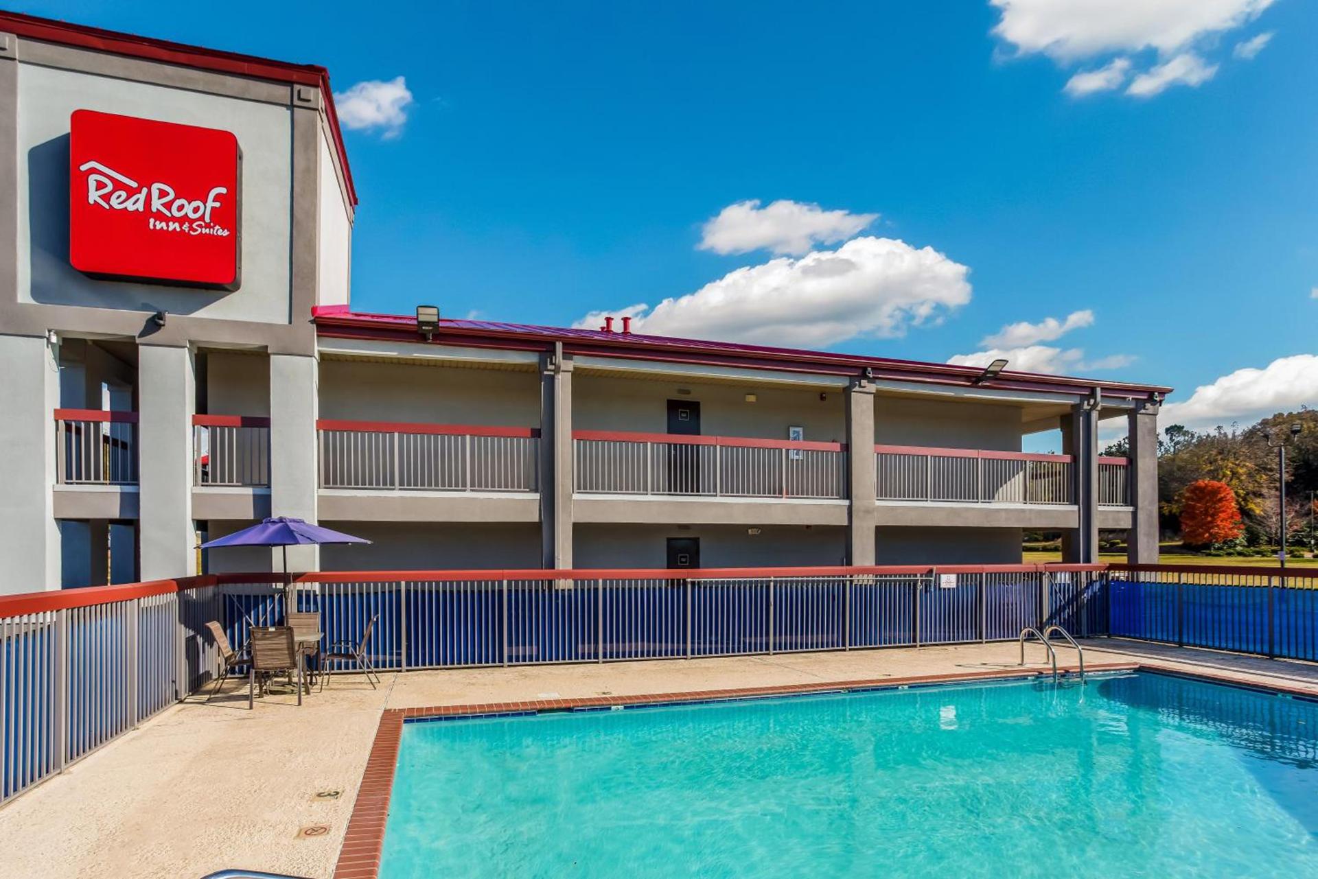 Red Roof Inn & Suites Athens, AL photo 7