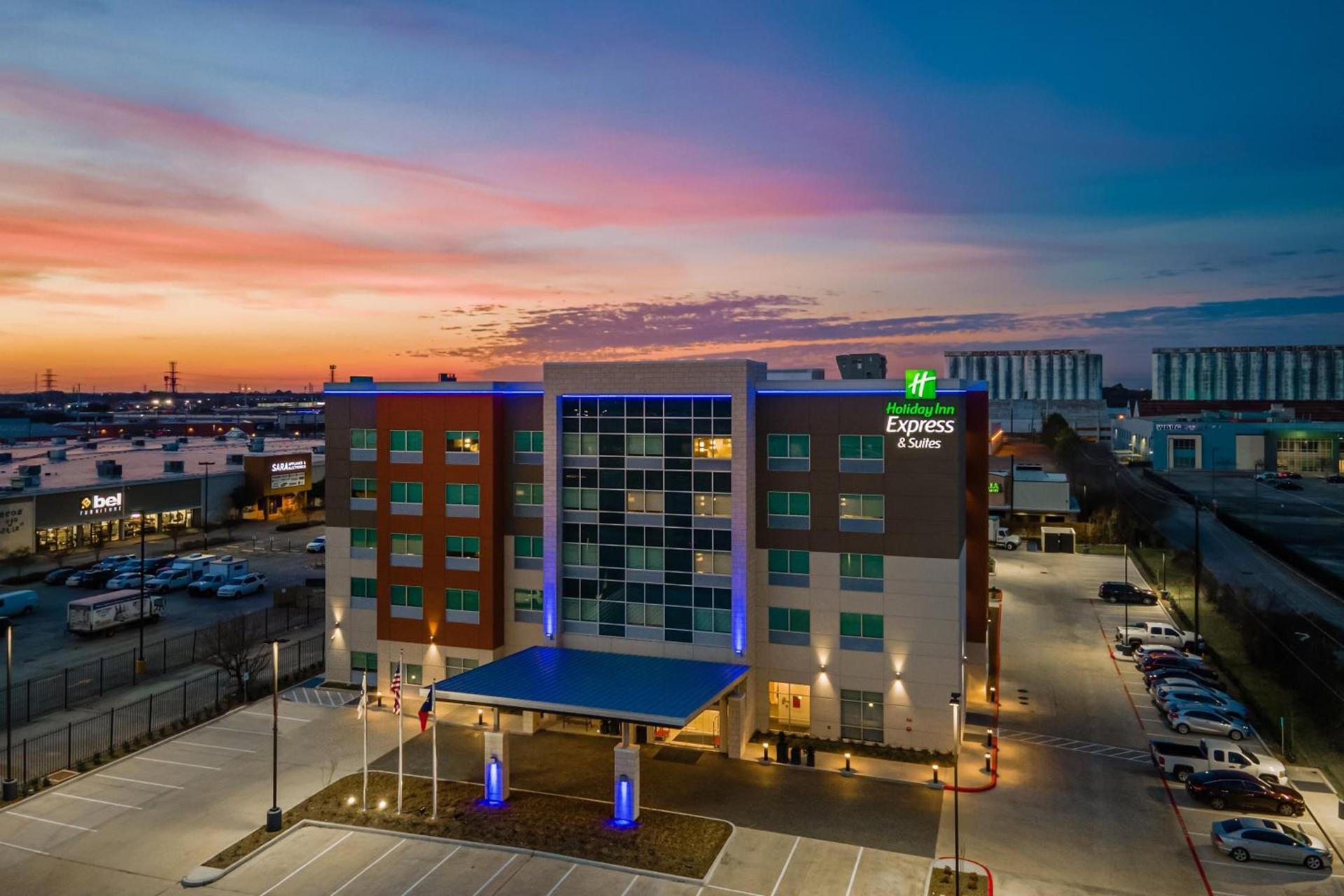 Holiday Inn Express & Suites Memorial – CityCentre by IHG photo 39