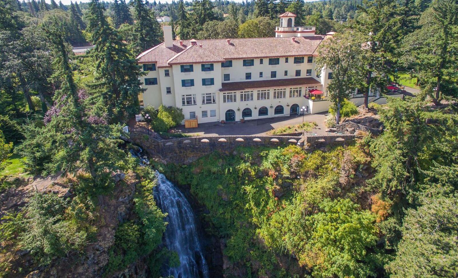 Columbia Gorge Hotel & Spa photo 23