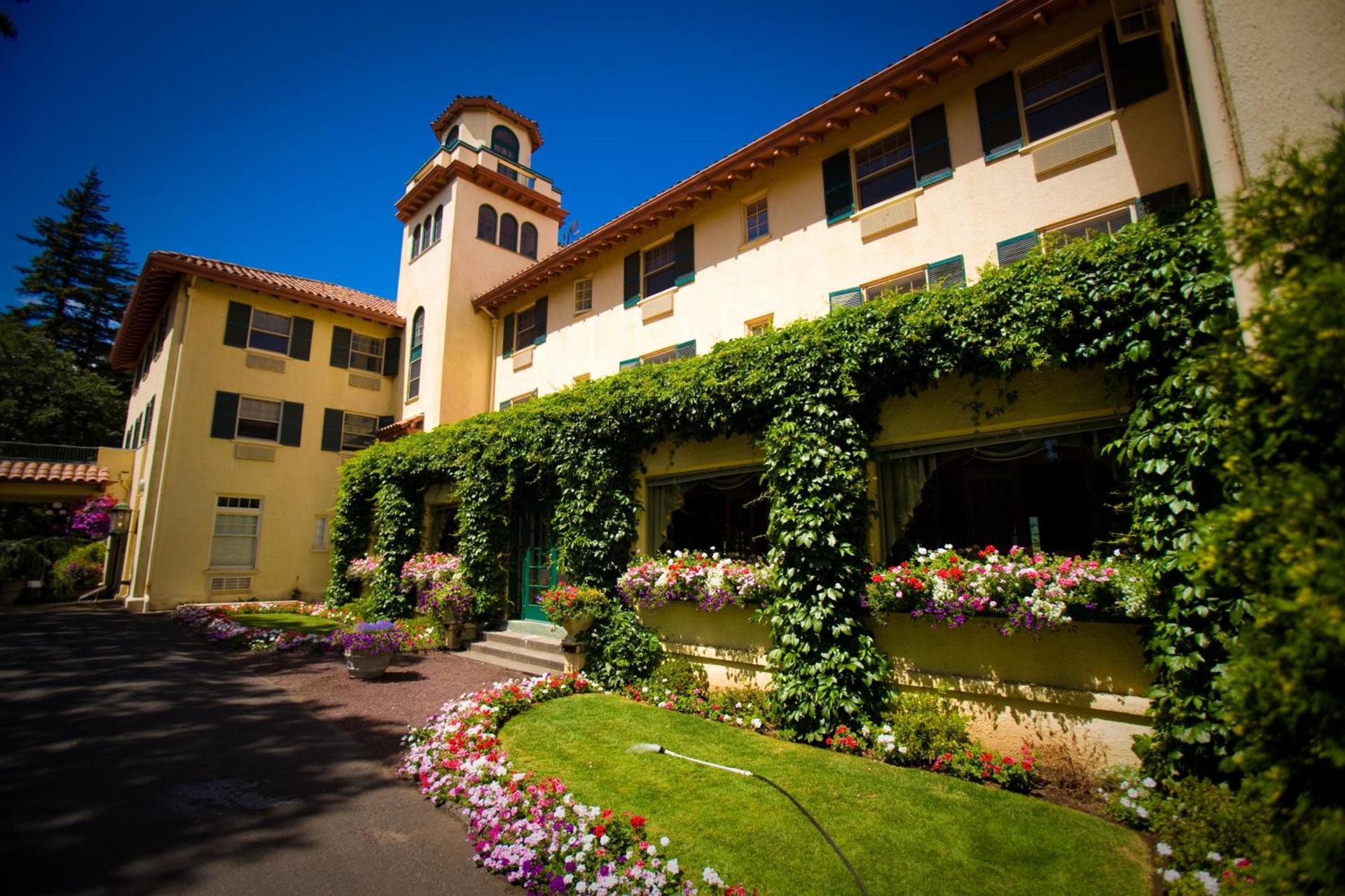 Columbia Gorge Hotel & Spa photo 5