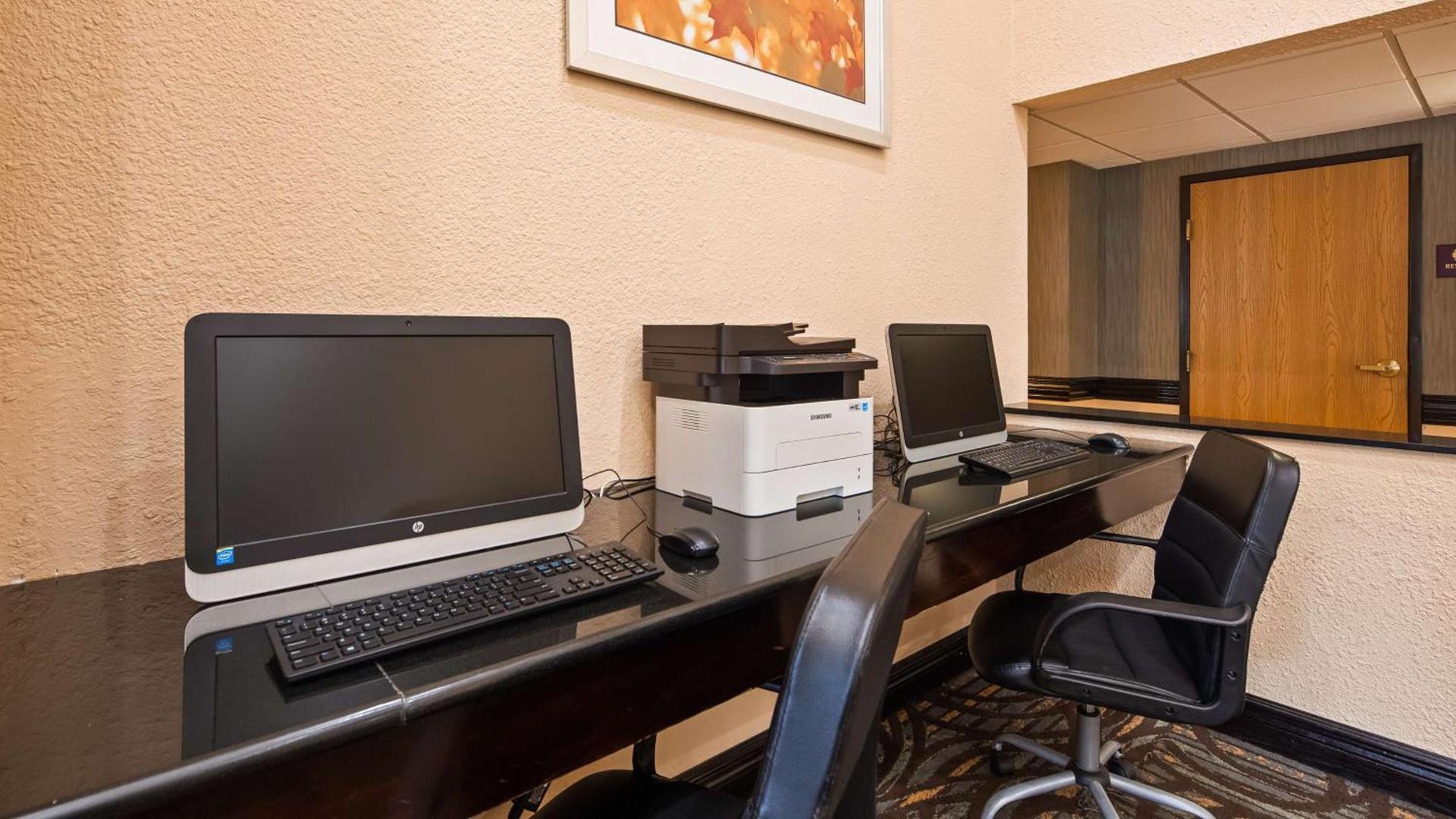 Best Western Plus Newark/Christiana Inn photo 24