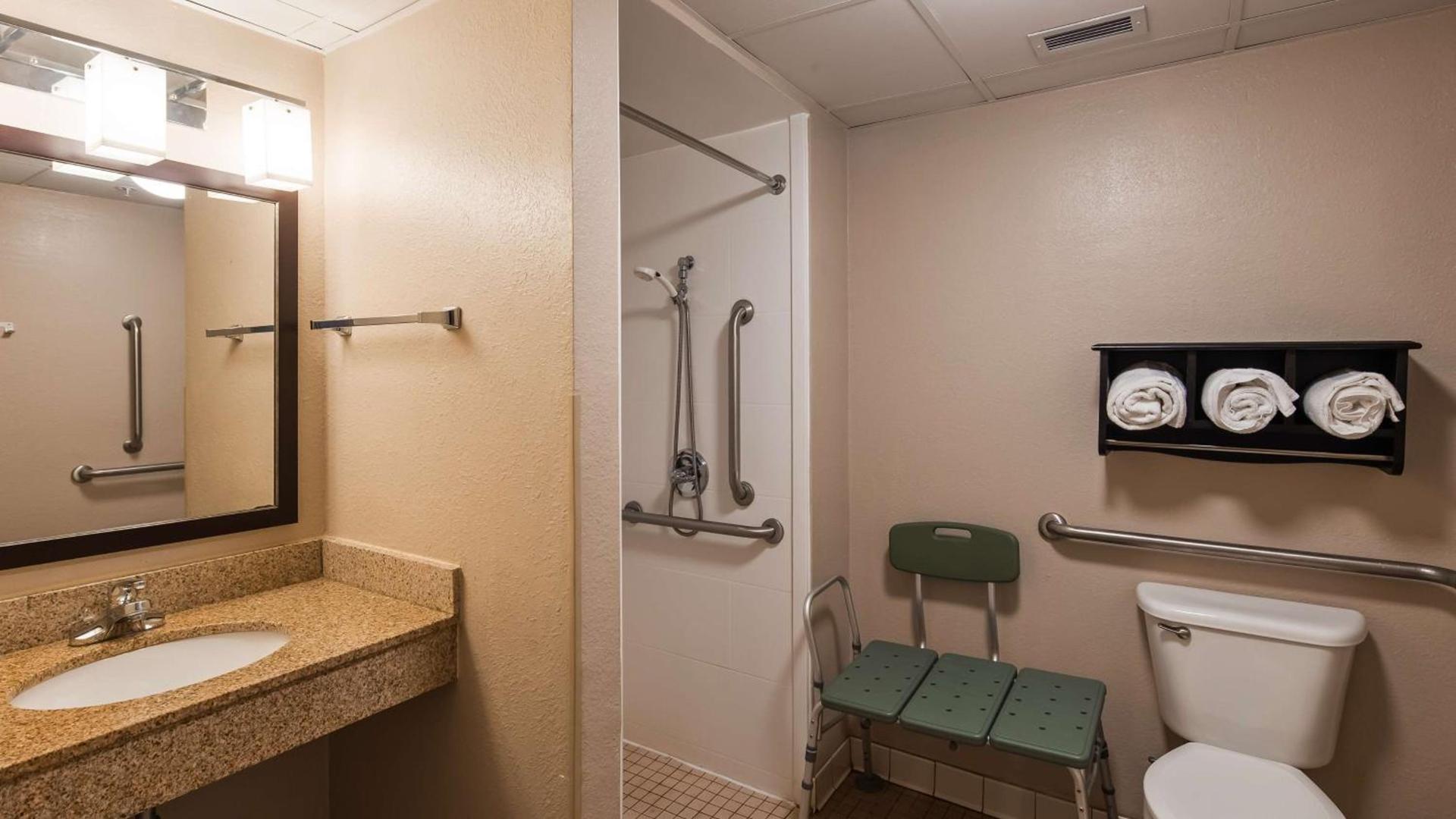 Best Western Plus Newark/Christiana Inn photo 22
