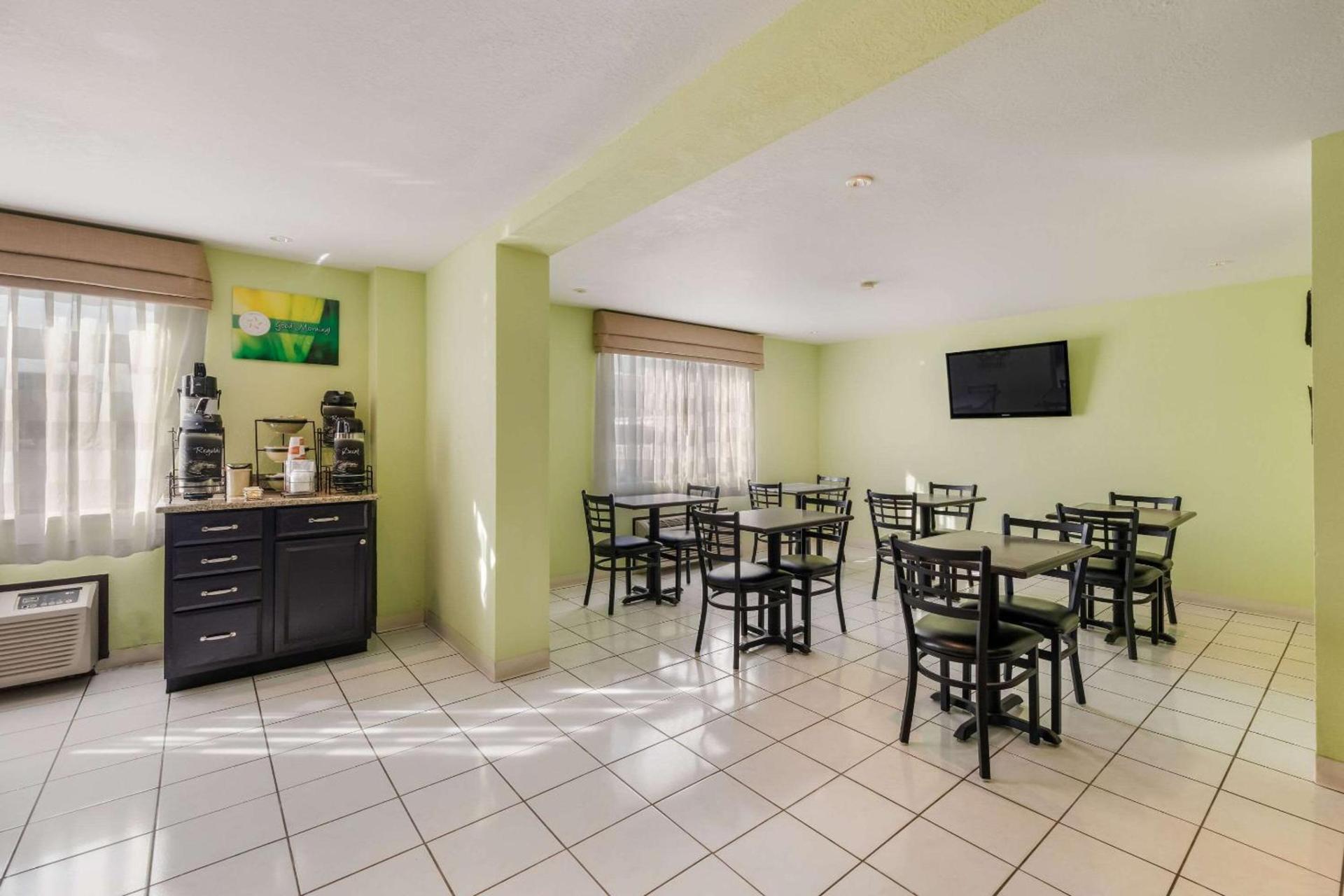 Quality Inn Clovis photo 24