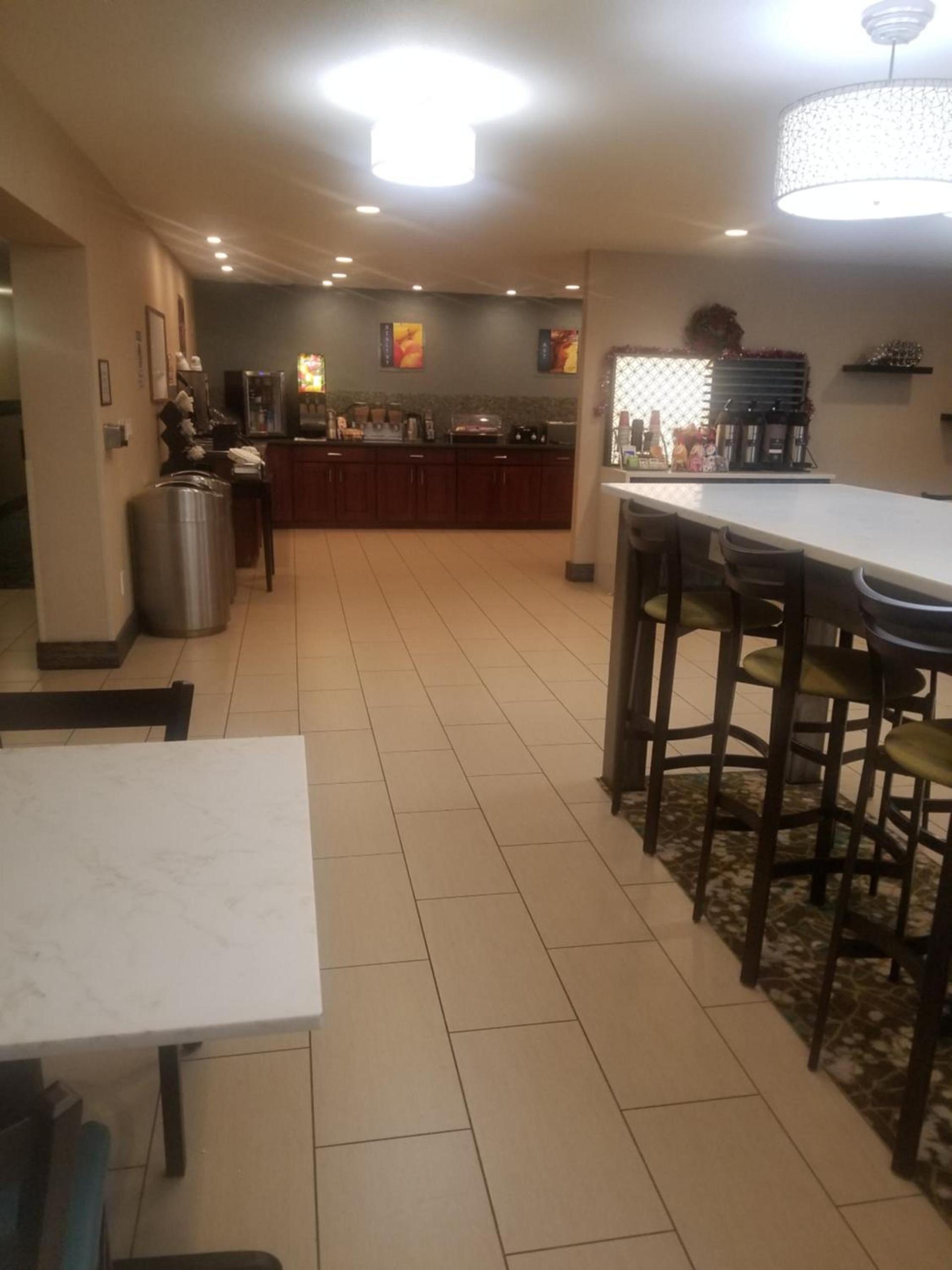 Best Western Long Beach Inn photo 22