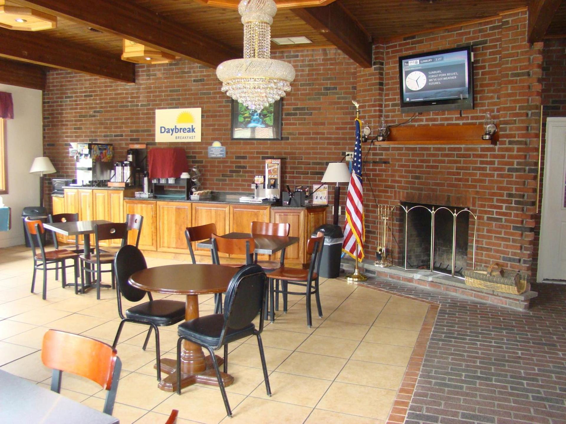 Aderi Hotel Lewisburg photo 5