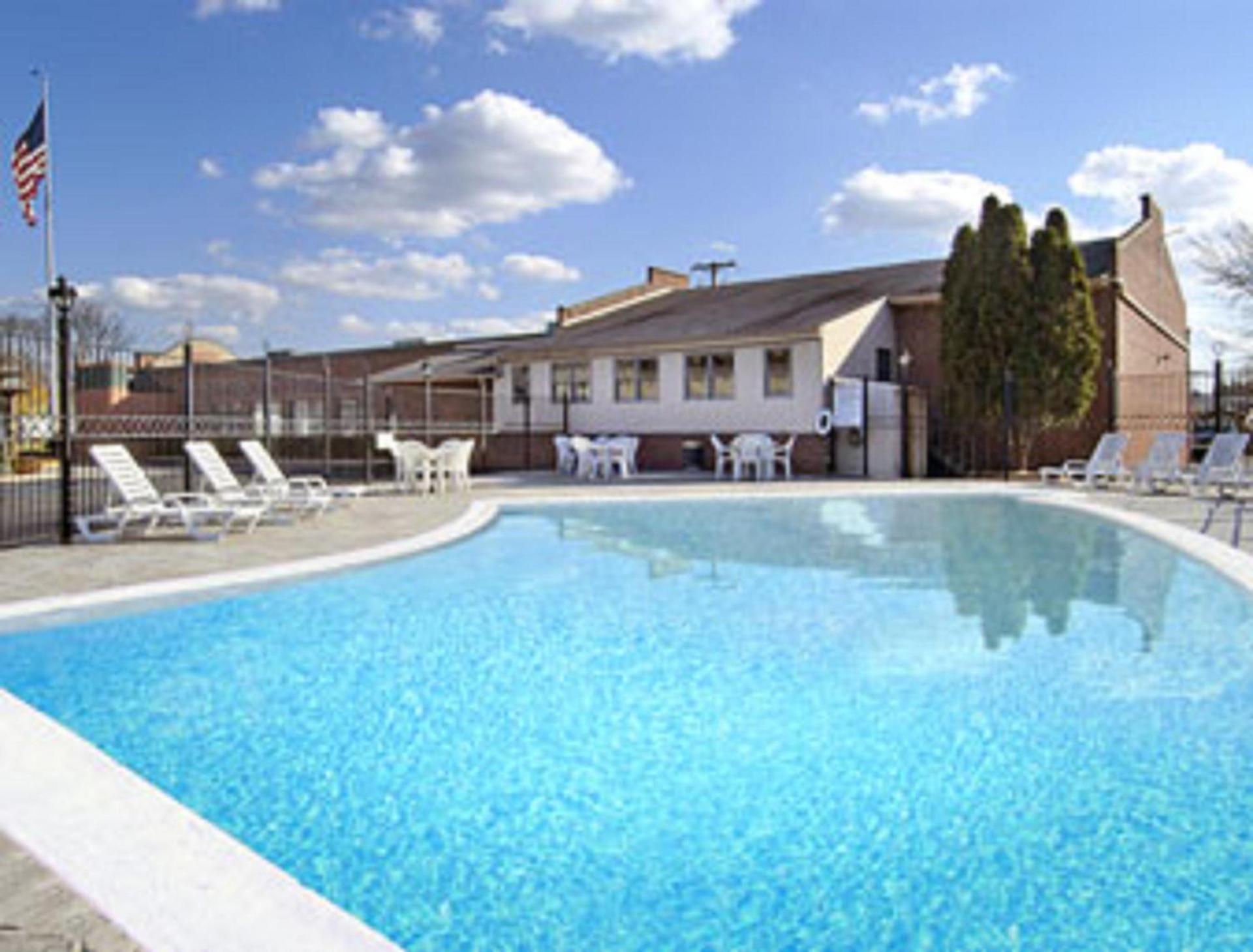 Aderi Hotel Lewisburg photo 2