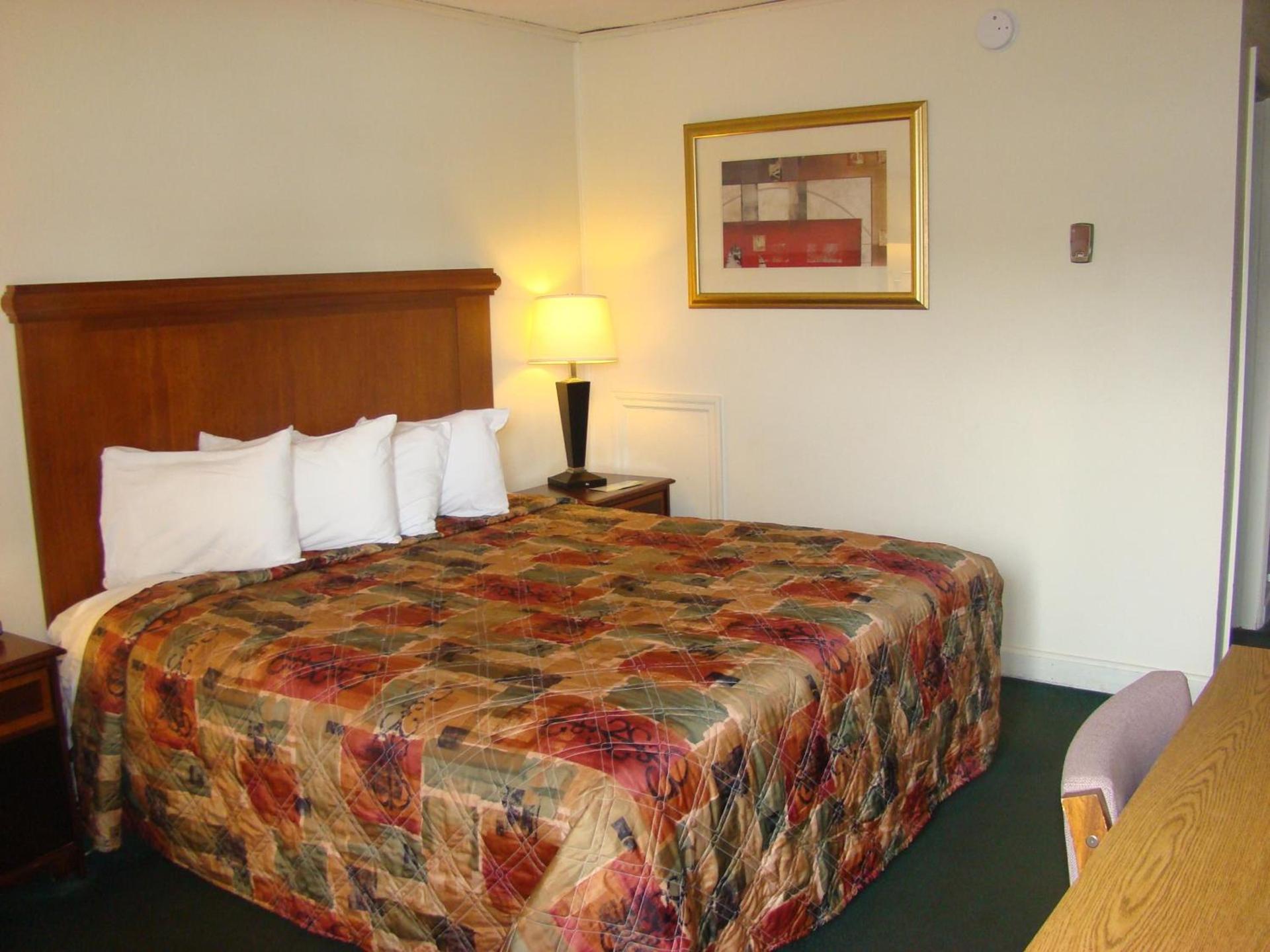 Aderi Hotel Lewisburg photo 25