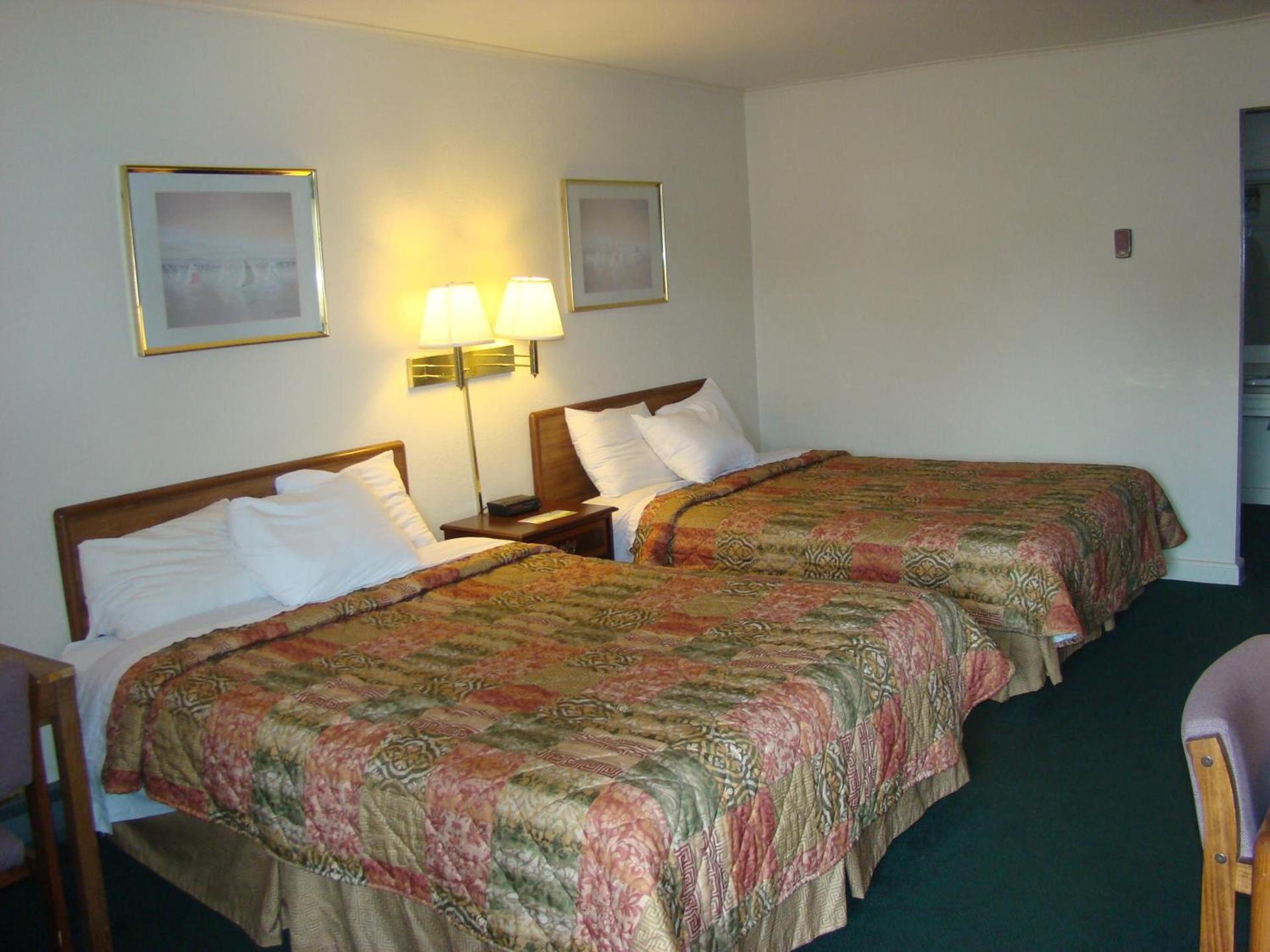 Aderi Hotel Lewisburg photo 21
