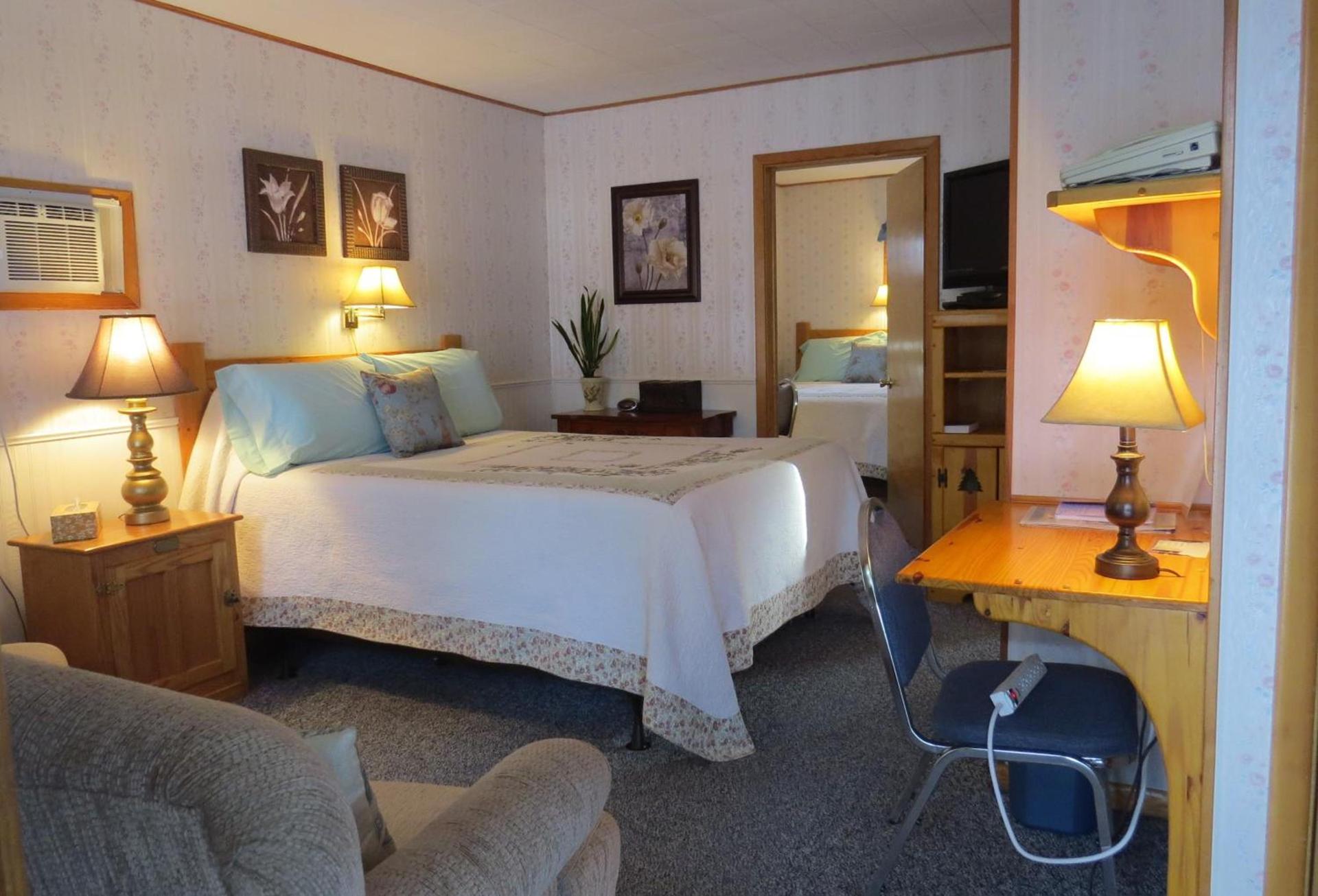 The Pines Country Inn photo 3