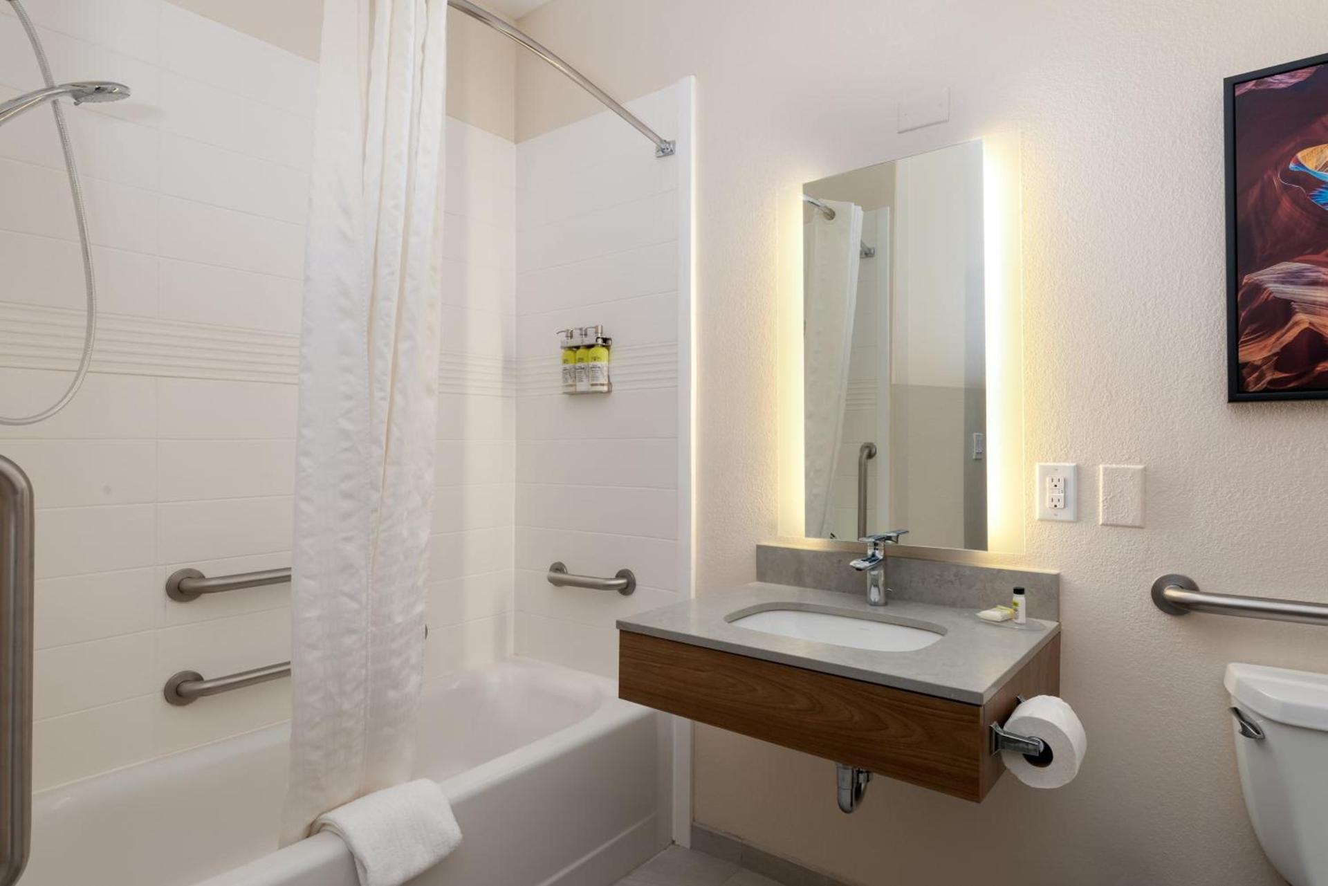 Candlewood Suites Enterprise by IHG photo 8