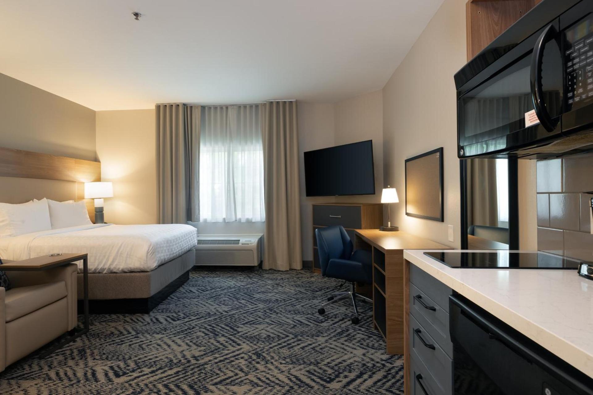 Candlewood Suites Enterprise by IHG photo 13