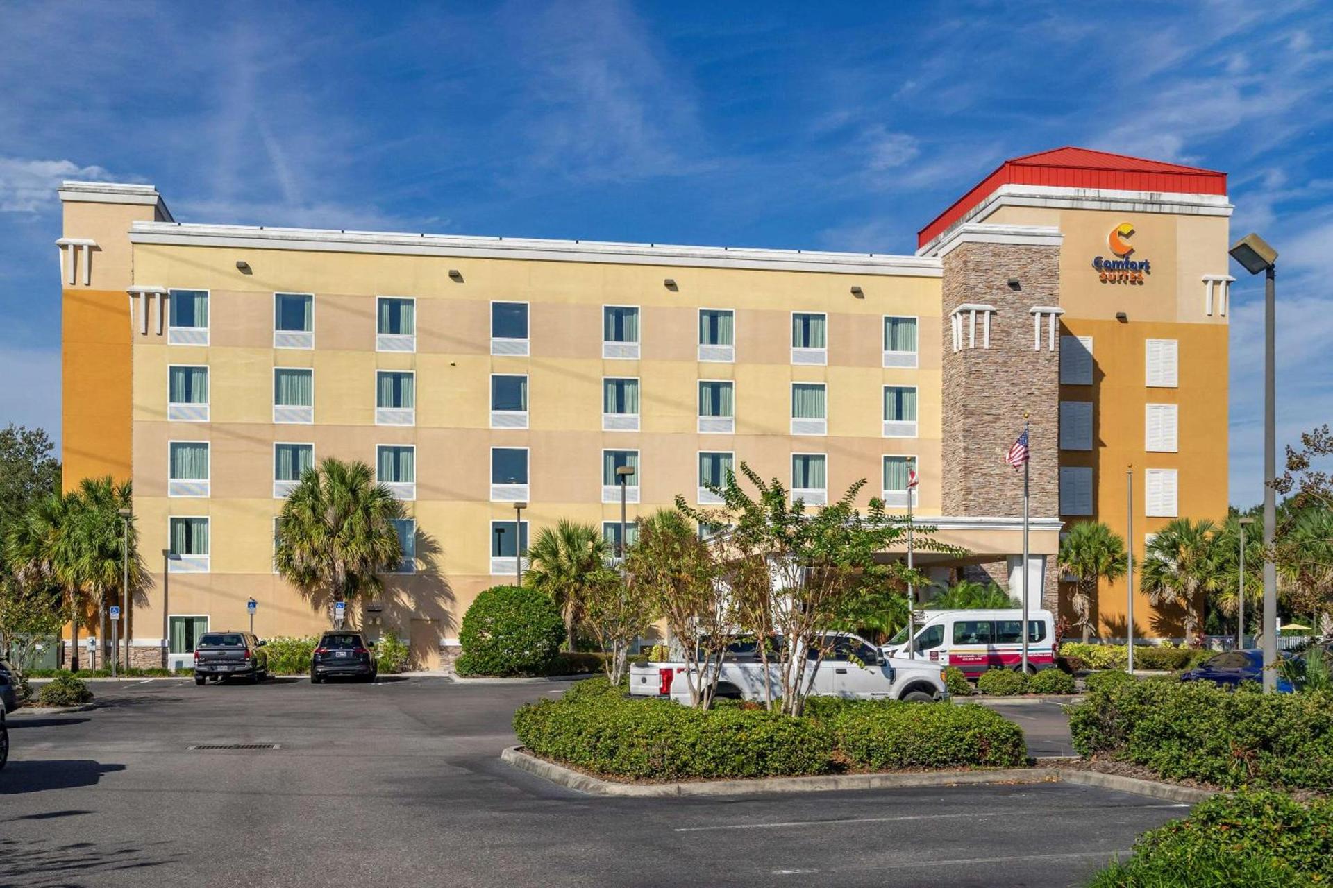 Hampton Inn by Hilton Tampa Fairgrounds Casino photo 2