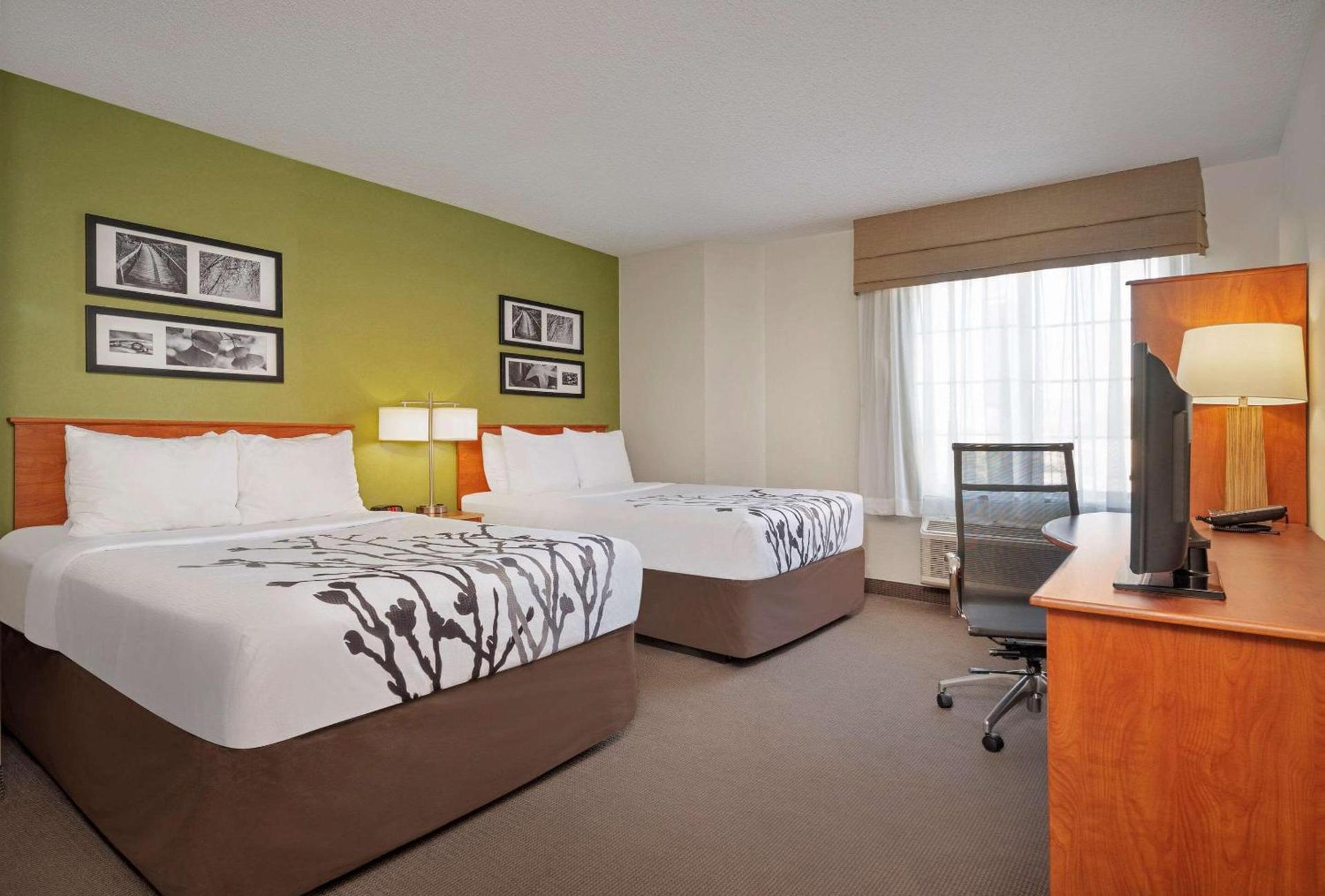 Sleep Inn Midway Airport photo 23