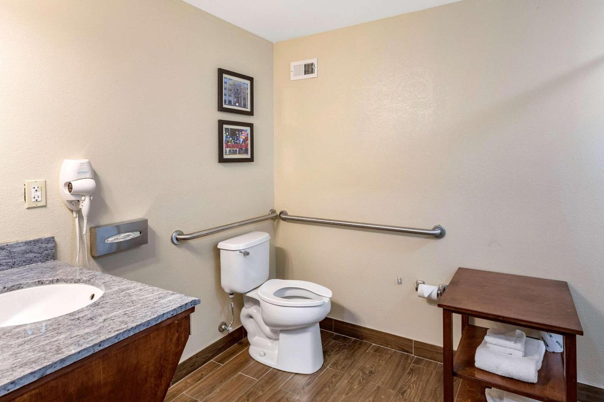 Comfort Inn & Suites Atoka-Millington photo 23