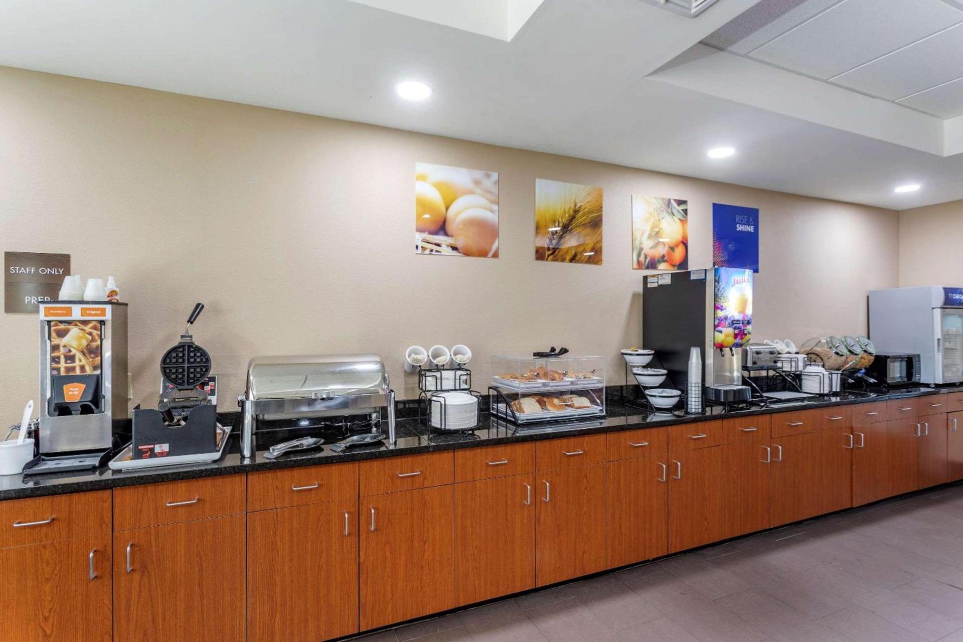Comfort Inn & Suites Atoka-Millington photo 35