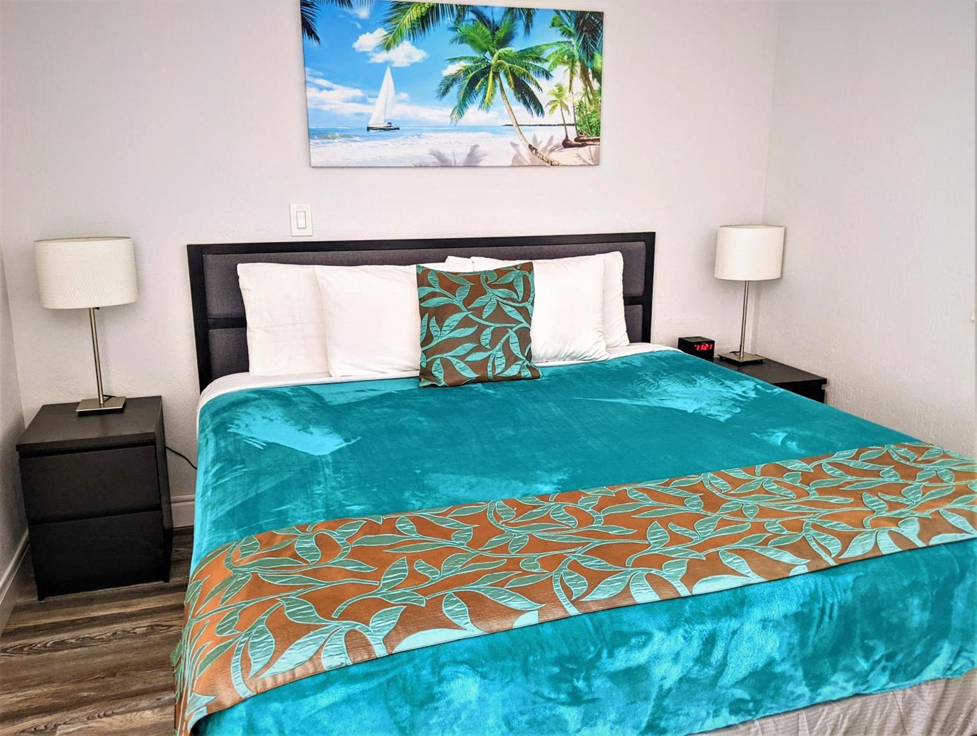Johns Pass Beach Motel photo 67