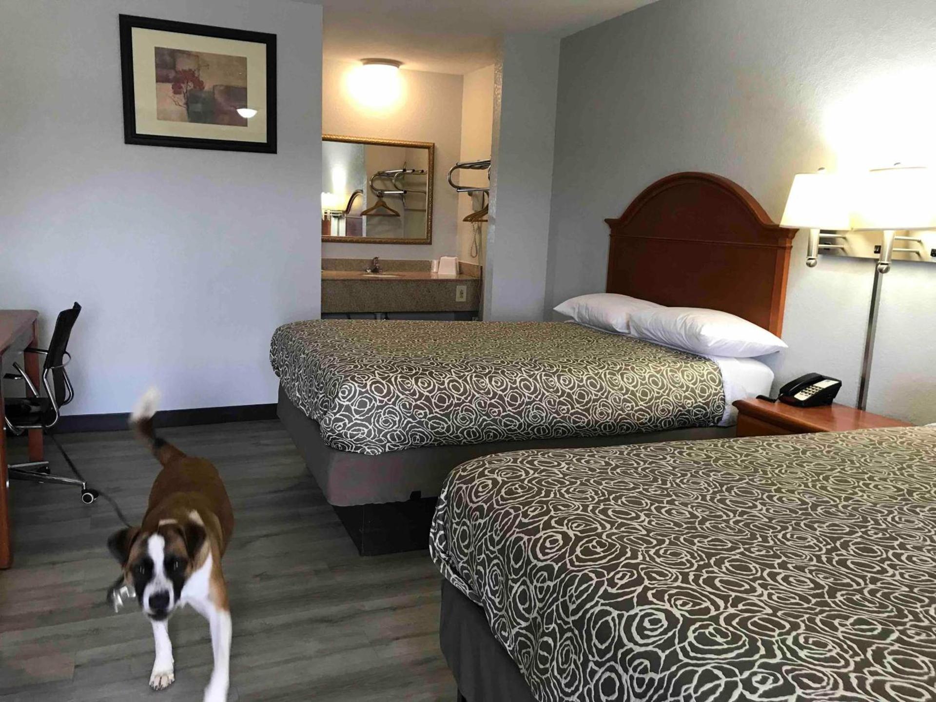 Walnut Inn - Checotah photo 9
