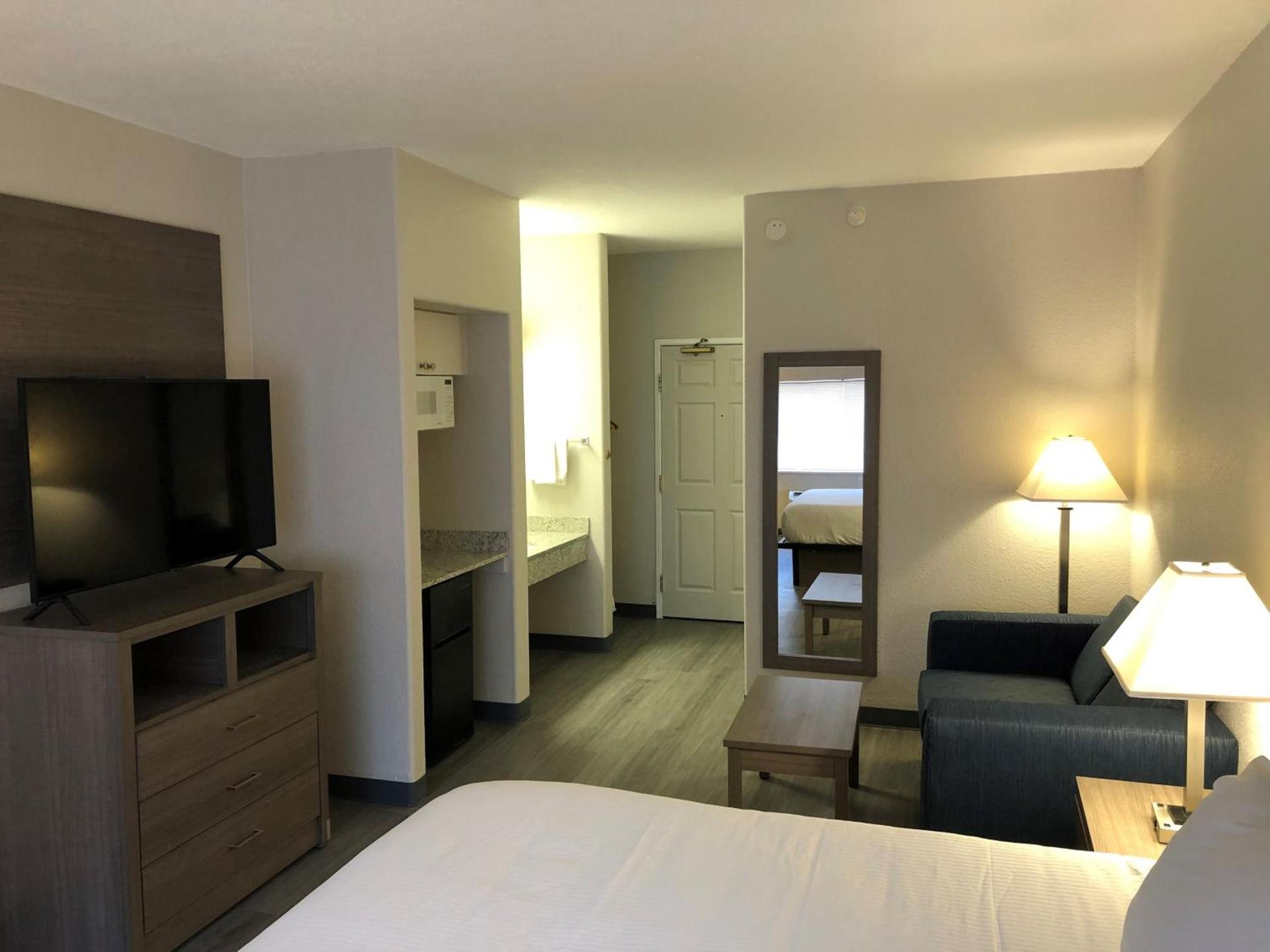 GreenTree Inn Denver Tech Center photo 4